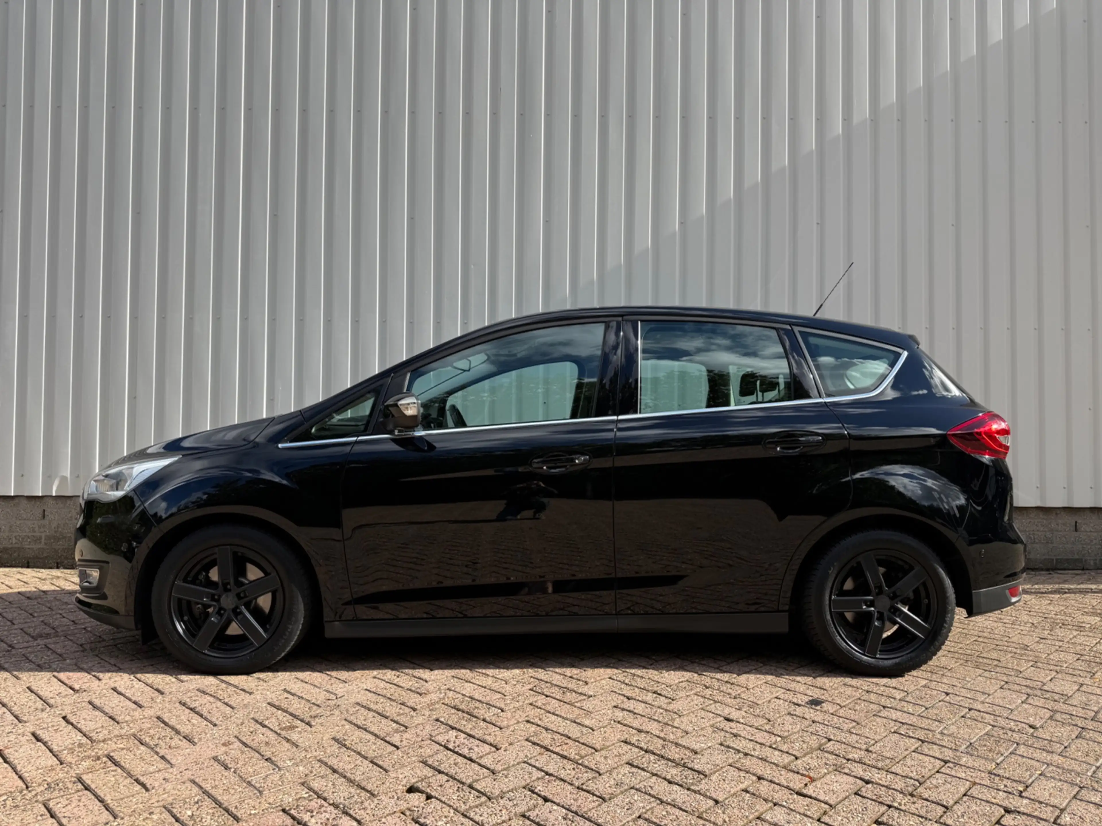 Ford C-Max 1.5 Titanium, Navi, PDC, Trekhaak 1500kg, 4-seizoe — photo 3