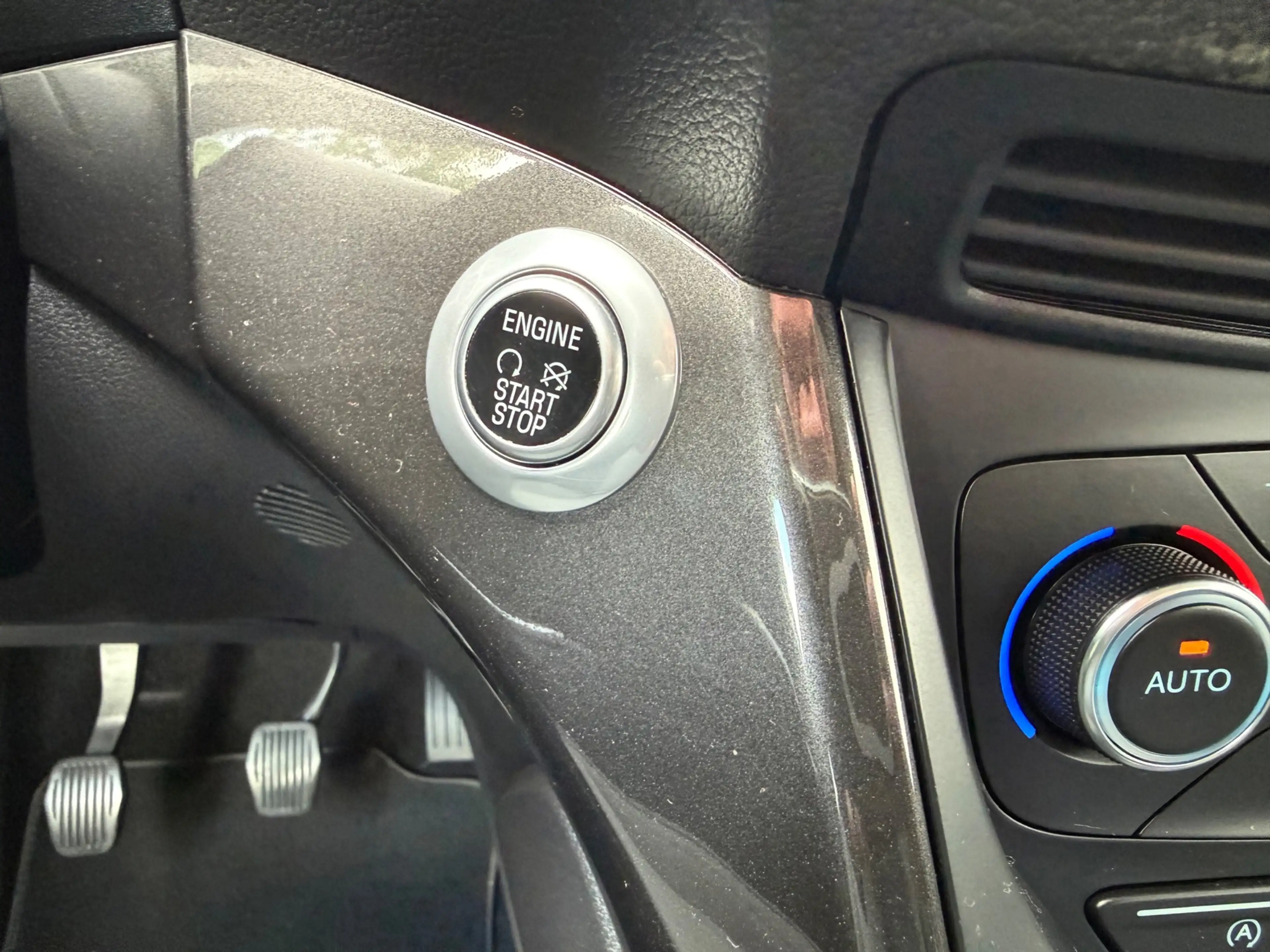 Ford C-Max 1.5 Titanium, Navi, PDC, Trekhaak 1500kg, 4-seizoe — photo 47