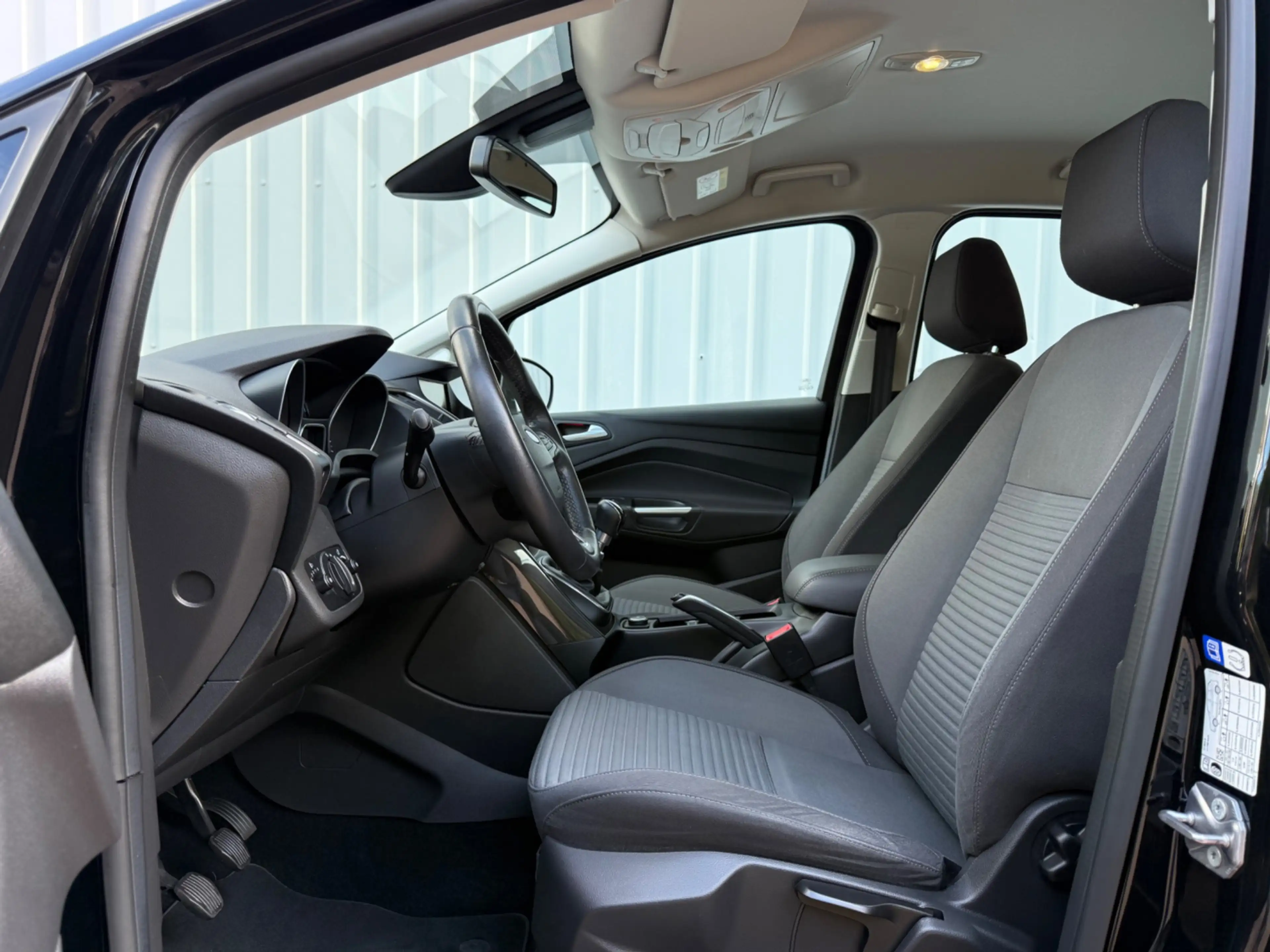 Ford C-Max 1.5 Titanium, Navi, PDC, Trekhaak 1500kg, 4-seizoe — photo 28