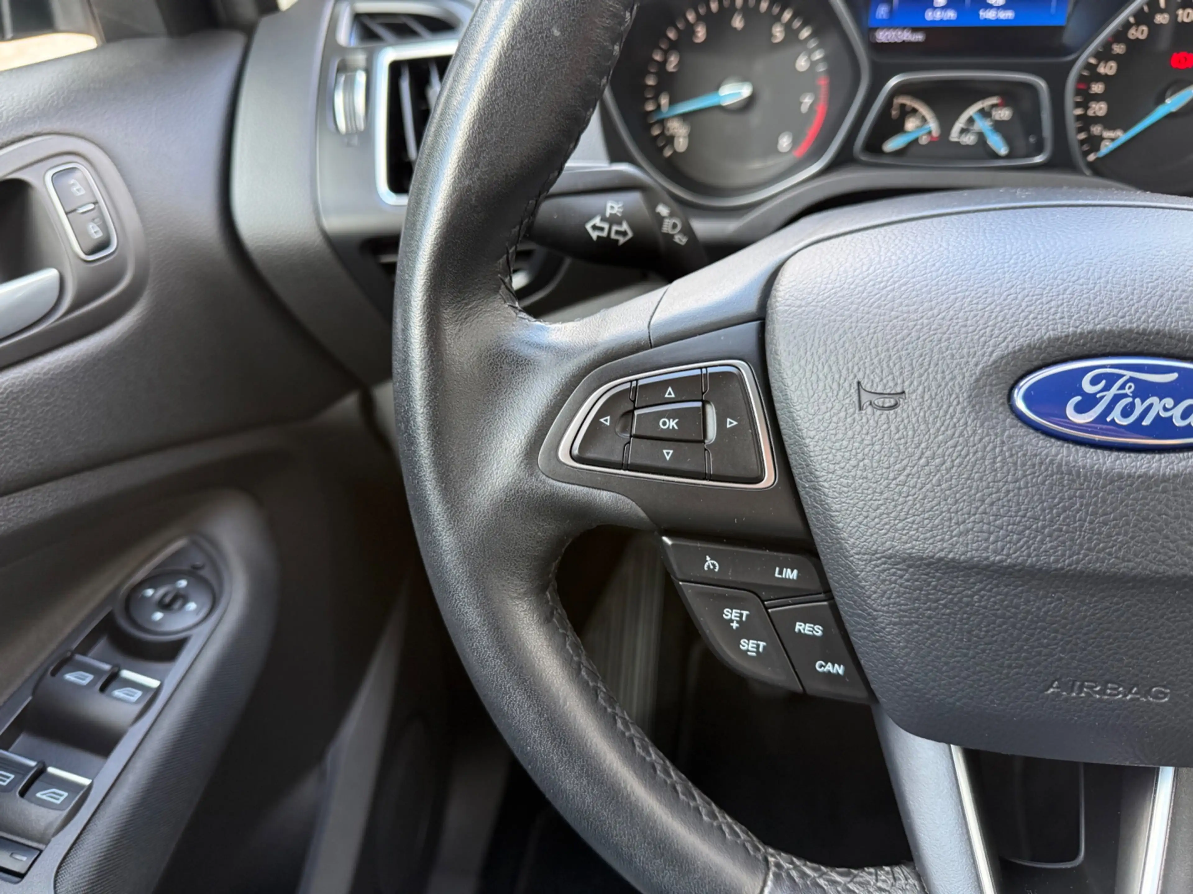 Ford C-Max 1.5 Titanium, Navi, PDC, Trekhaak 1500kg, 4-seizoe — photo 19
