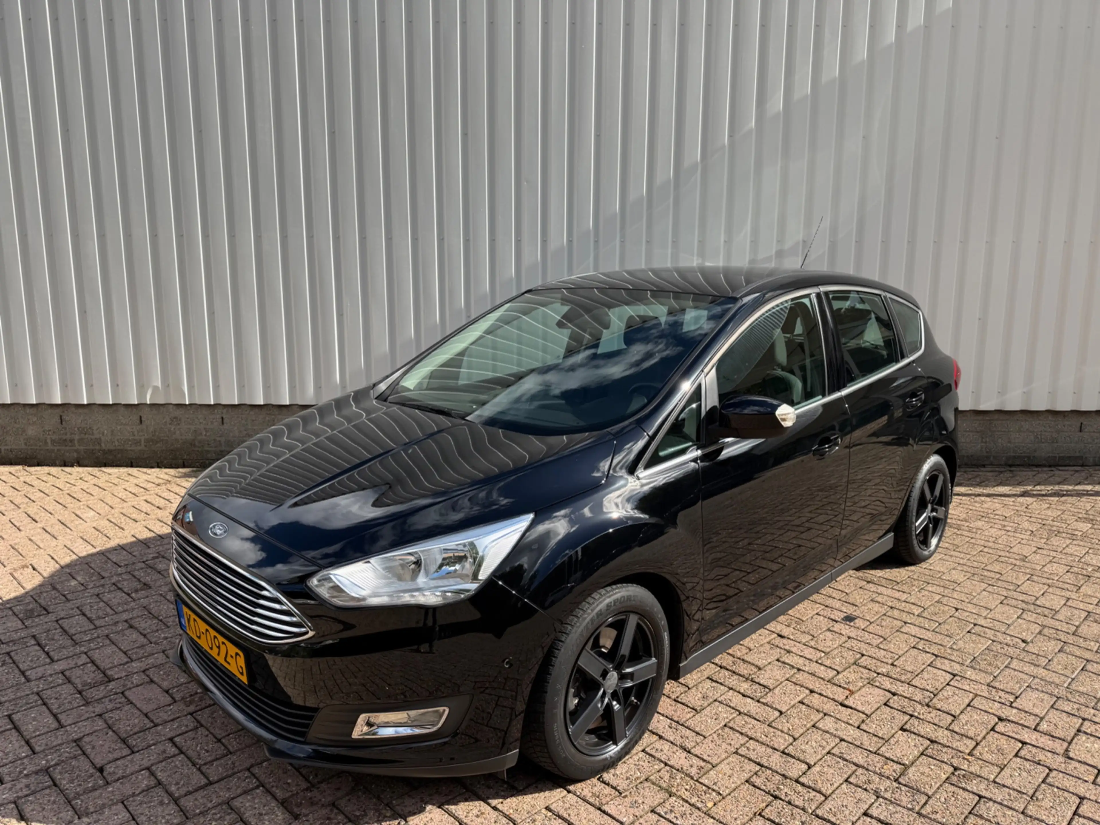 Ford C-Max 1.5 Titanium, Navi, PDC, Trekhaak 1500kg, 4-seizoe — photo 4
