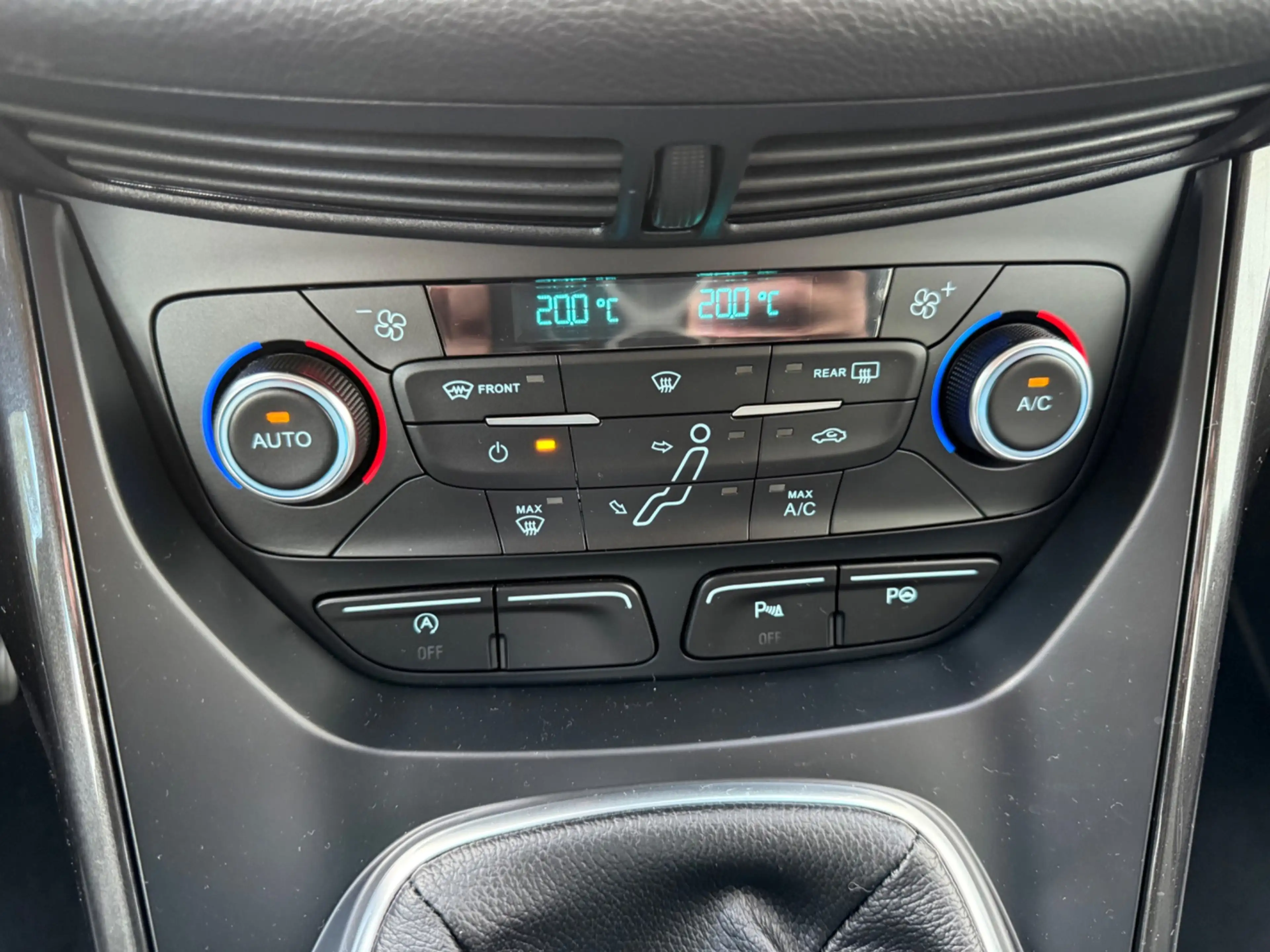 Ford C-Max 1.5 Titanium, Navi, PDC, Trekhaak 1500kg, 4-seizoe — photo 15