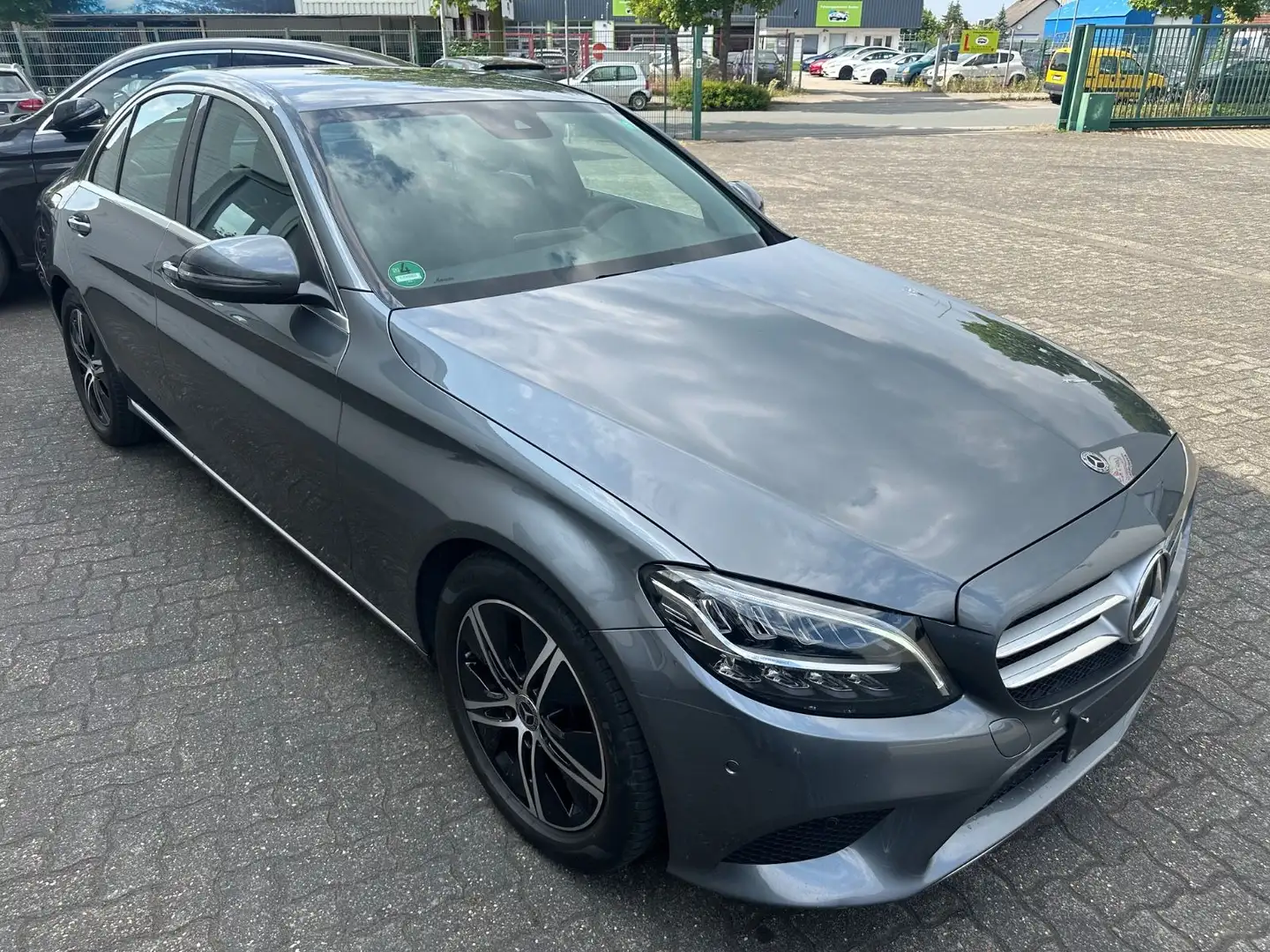 Mercedes-Benz C 220 d Avantgarde Distronic Digital Kamera AHK Grijs - 2