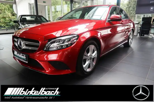 Mercedes-Benz C 300 Lim. Avantgarde LED RFK Apple Ambiente