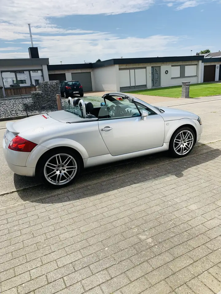 Audi TT 1.8 Turbo 20v, foto 1