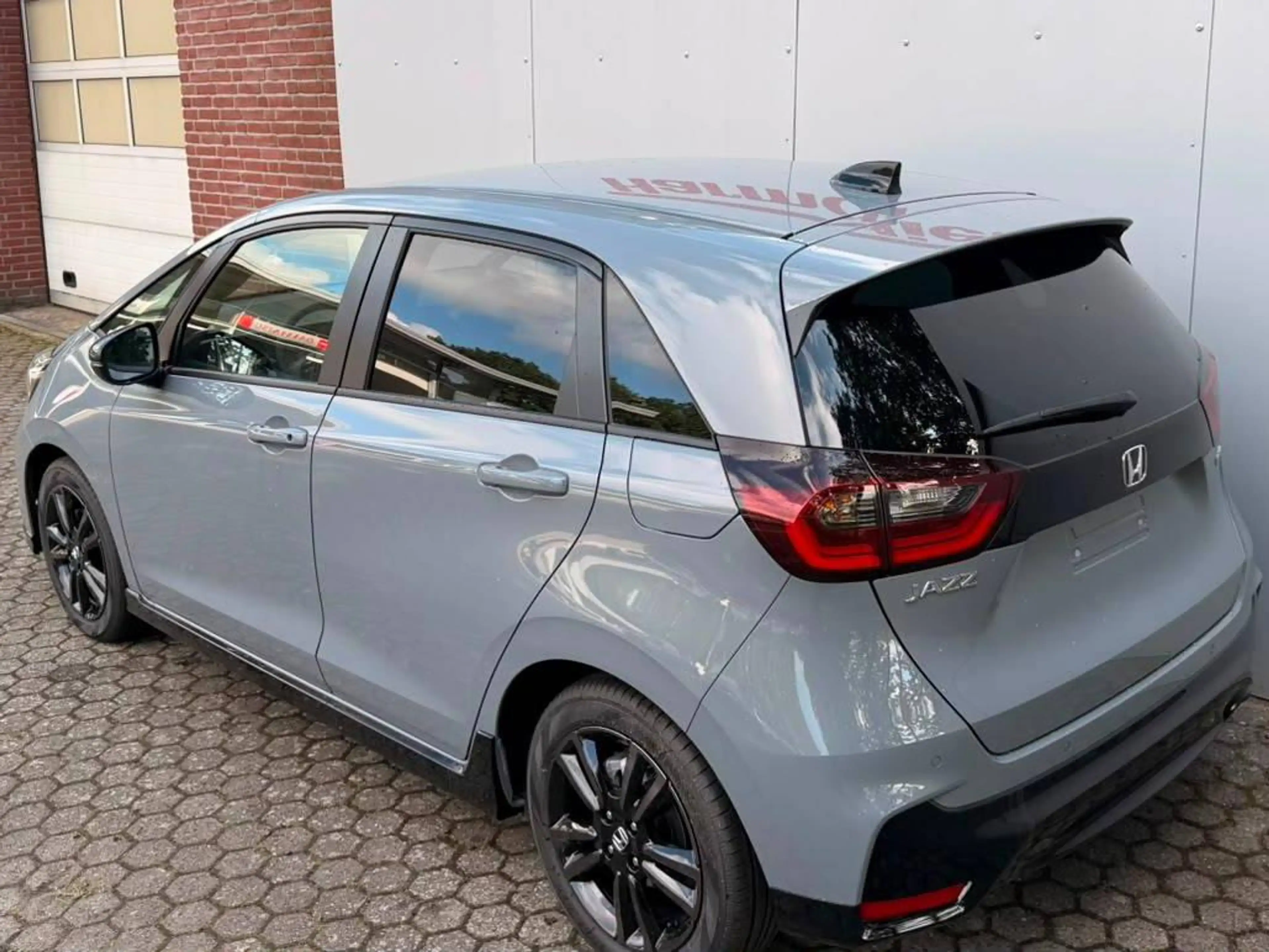 Honda Jazz 1.5 i-MMD Hybrid Advance Sport — photo 3