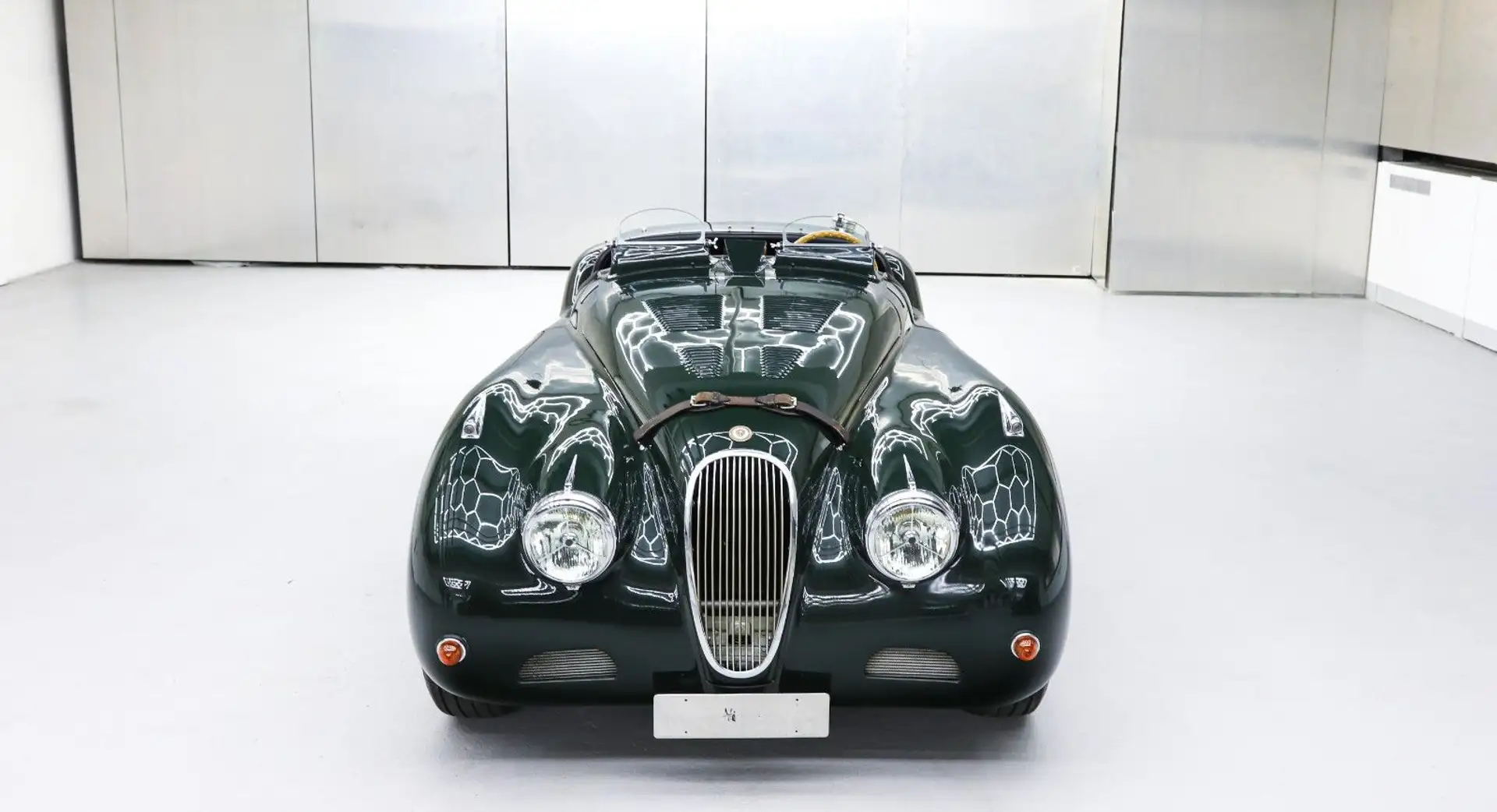 Jaguar XK 120 Roadster restauriert Topzustand Vert - 2