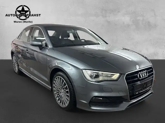 Audi A3 1.8TFSI S line I.Hand Bi-Xenon Leder Navi PDC