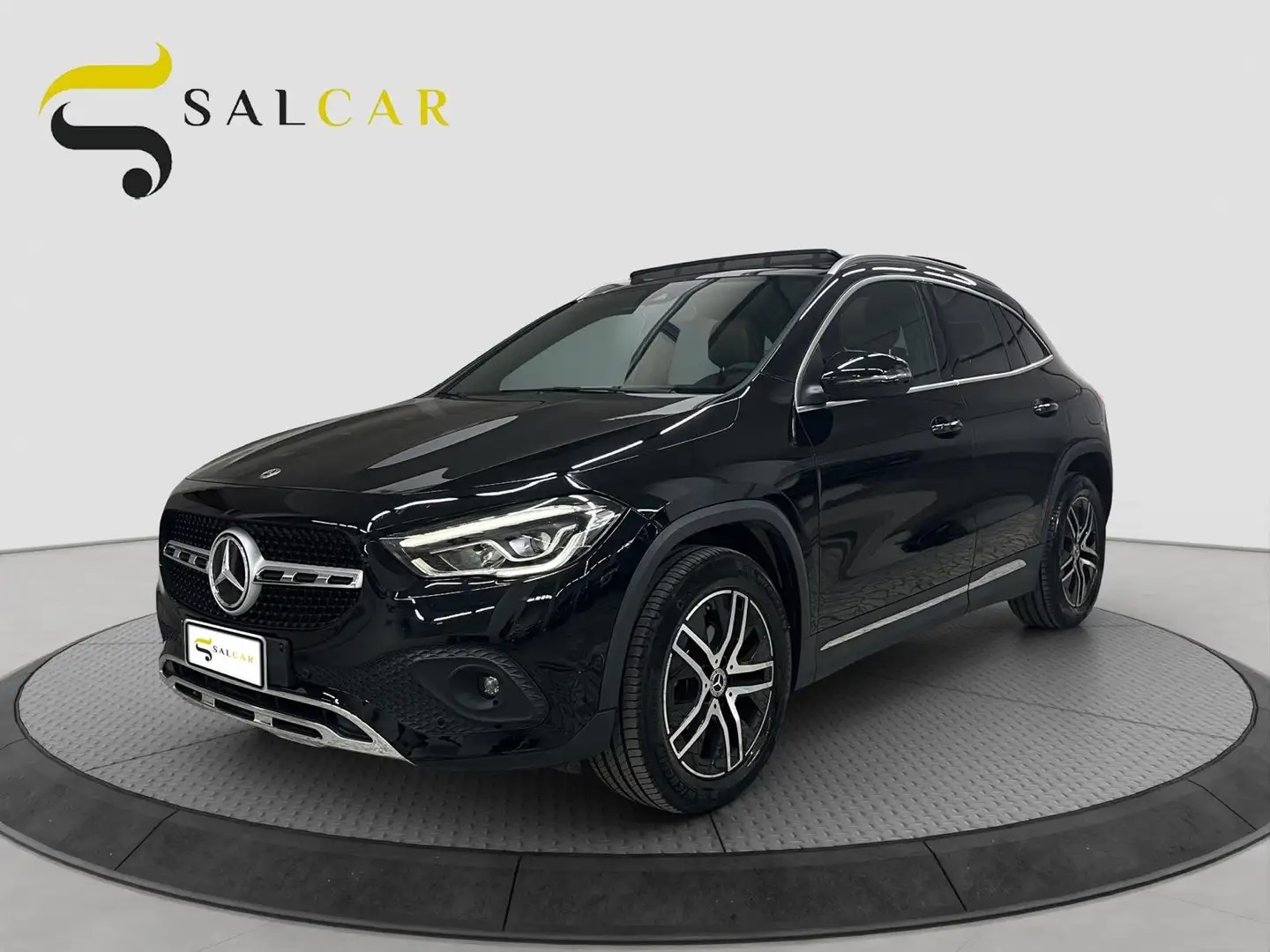 Mercedes-Benz GLA 200 d Sport 4matic aut Tetto 2020 Nero - 1