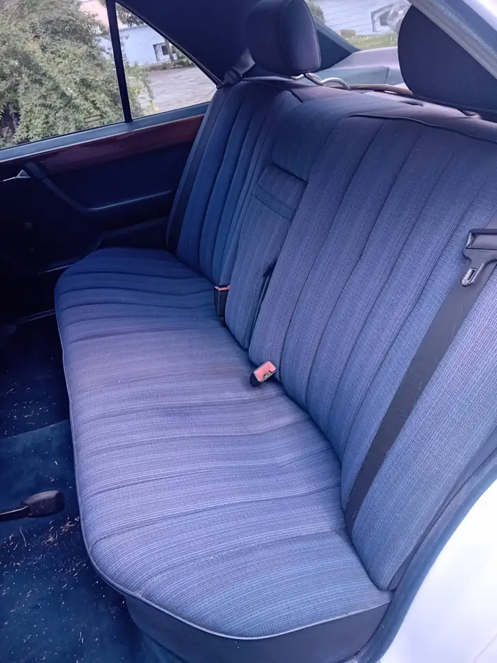 Mercedes-Benz E 250 td auto, foto 7