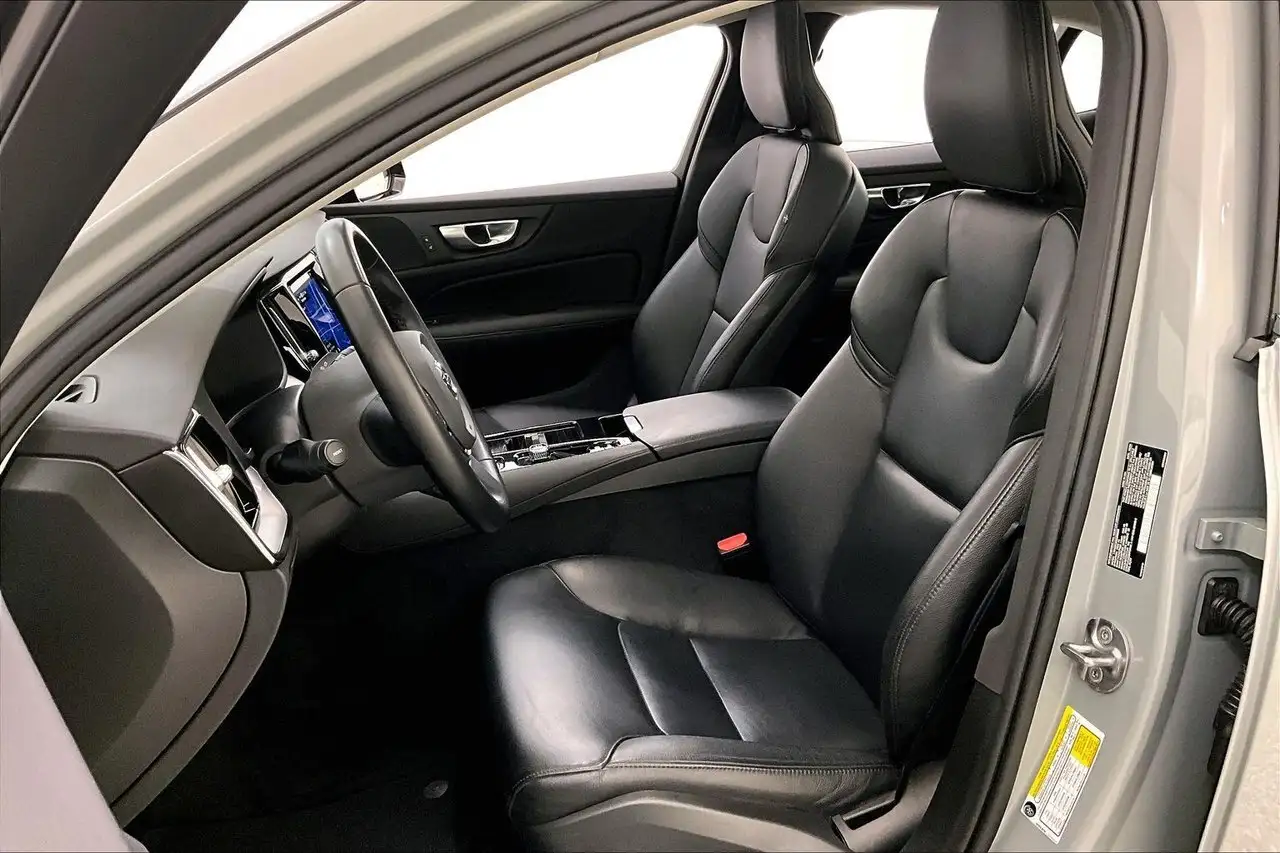 Volvo S60 photo Volvo S60