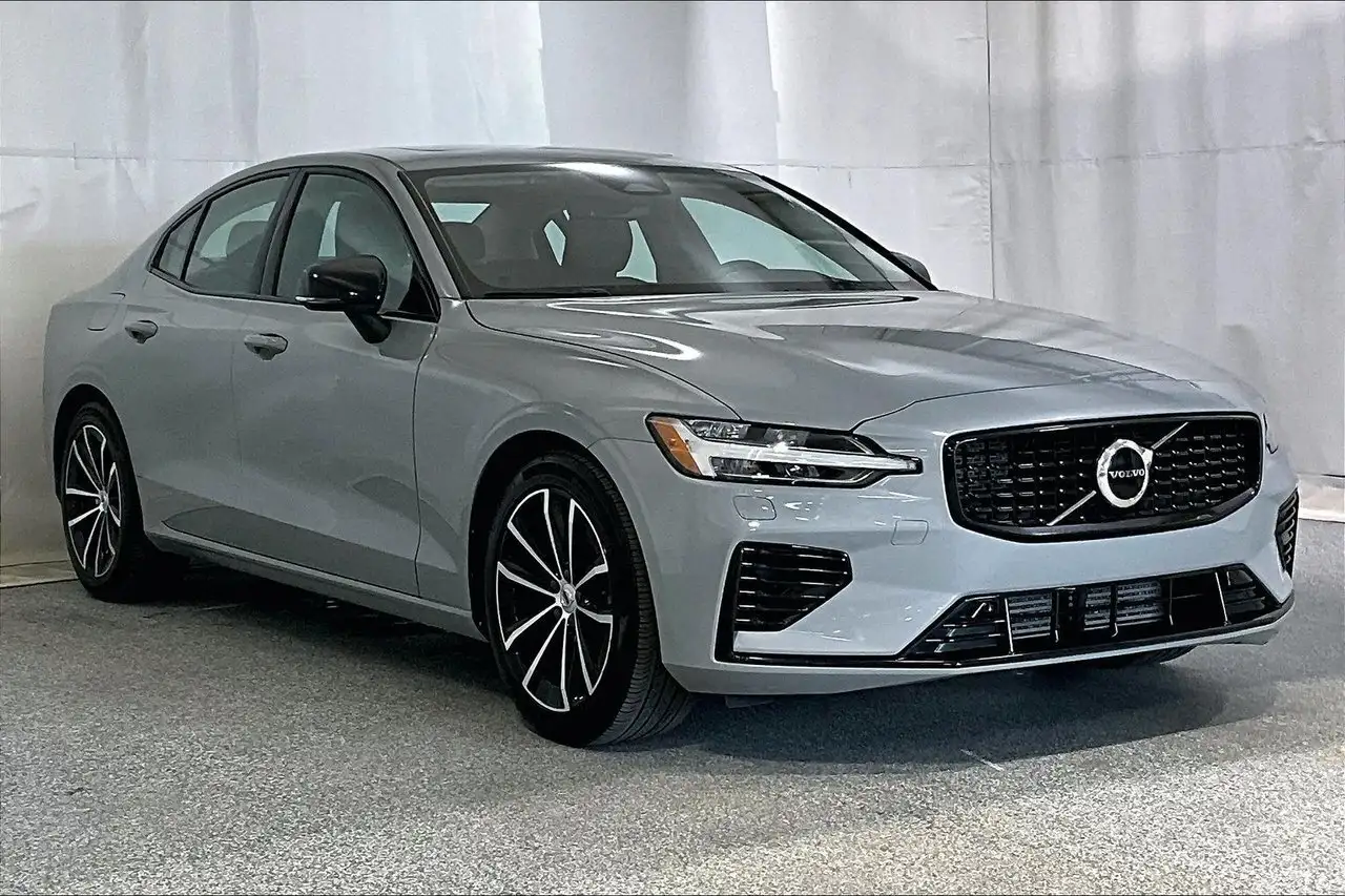Volvo S60 photo Volvo S60