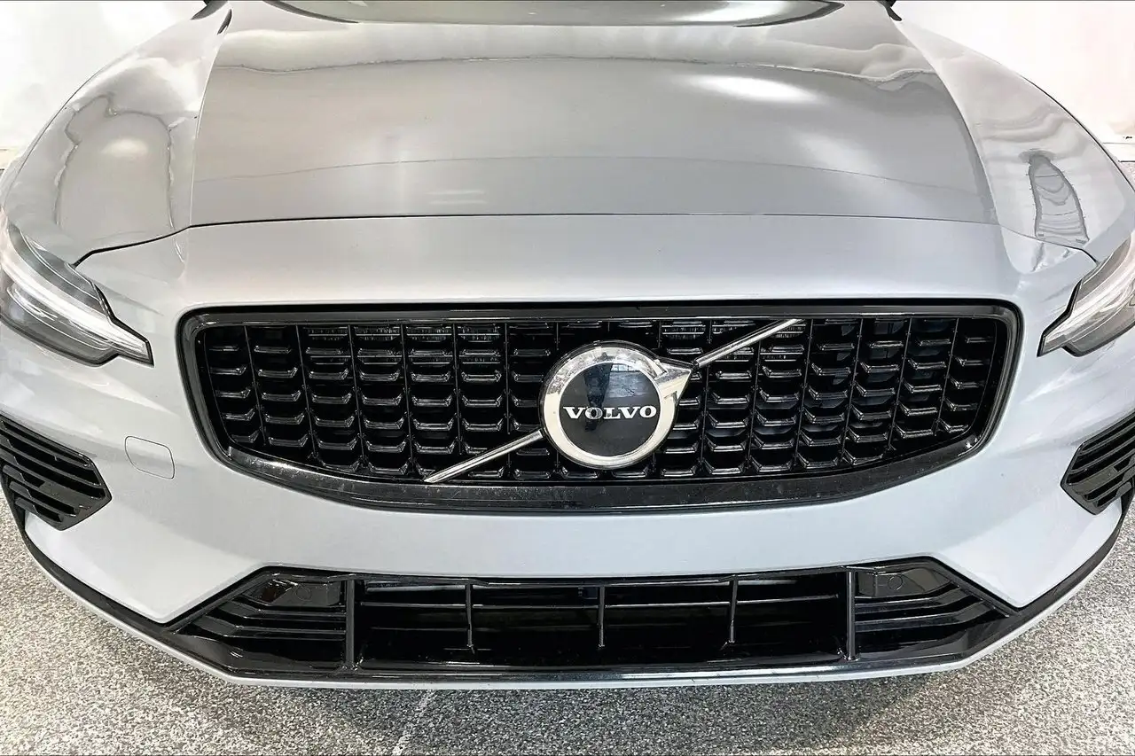 Volvo S60 photo Volvo S60