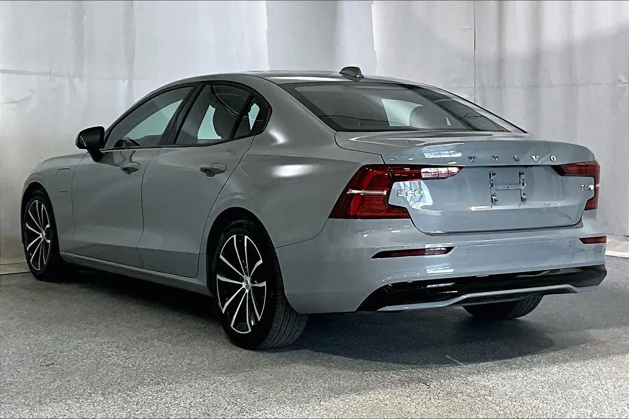 Volvo S60 photo Volvo S60