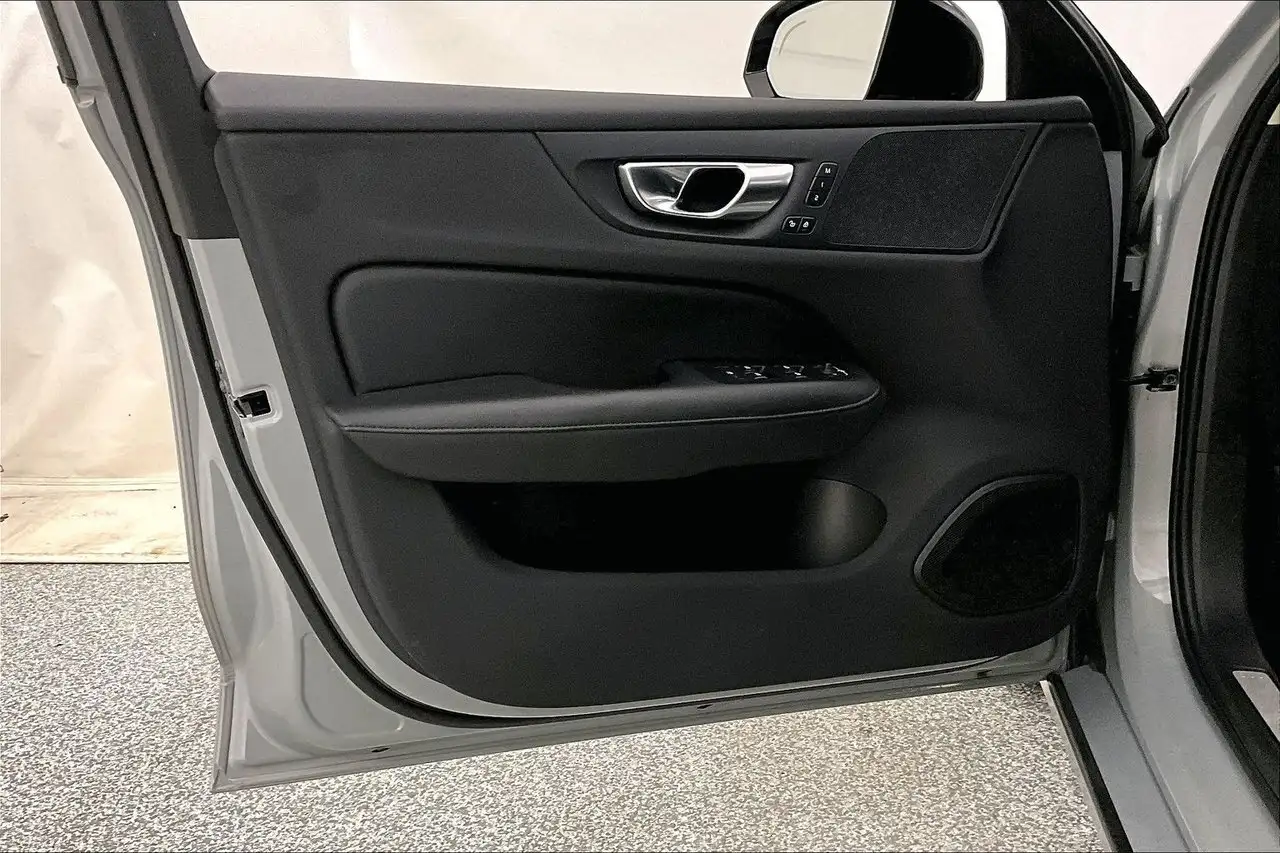 Volvo S60 photo Volvo S60