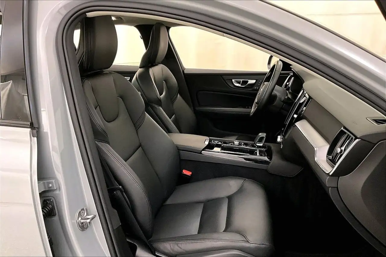Volvo S60 photo Volvo S60