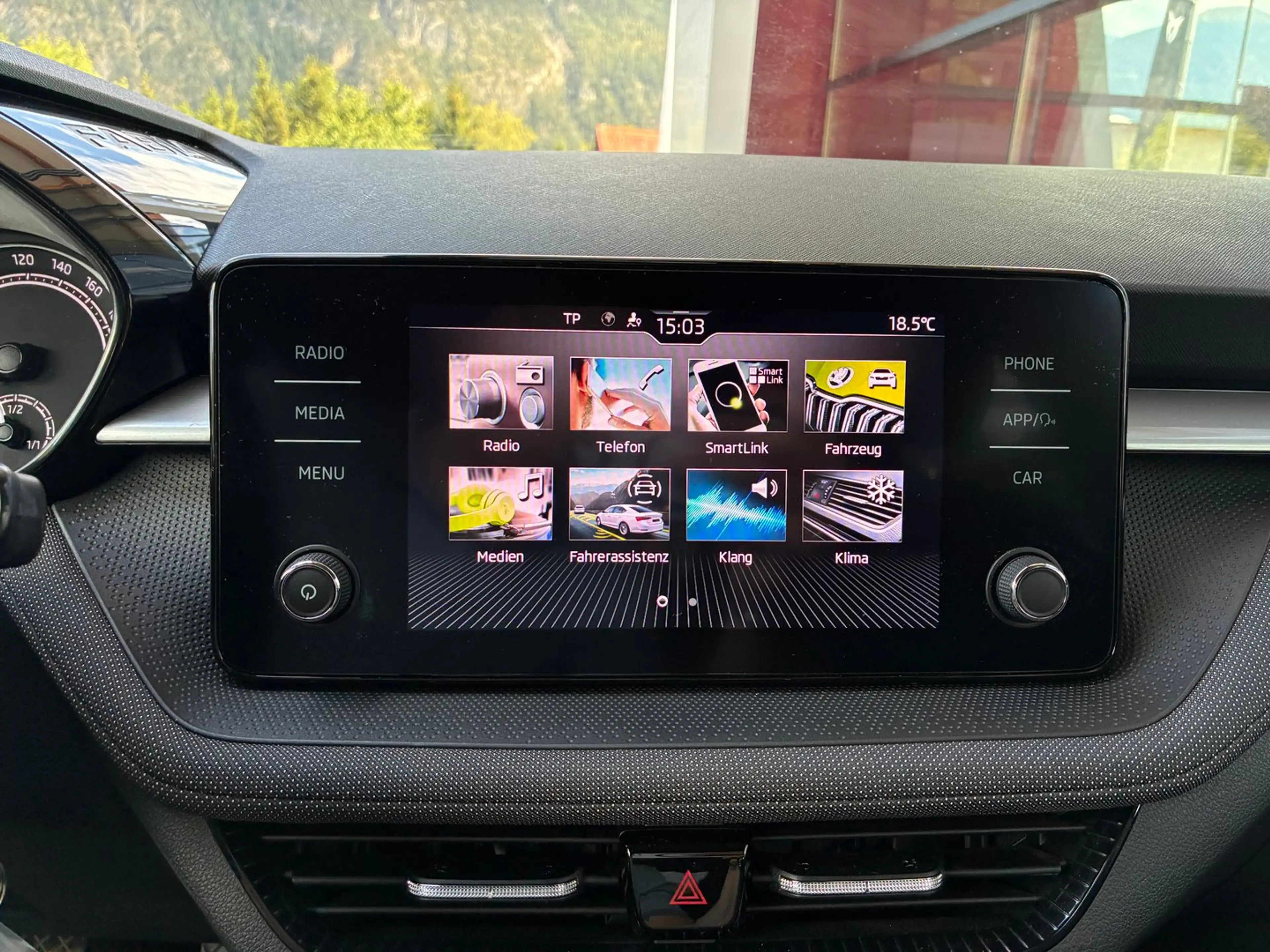 Skoda Fabia Ambition TSI — photo 13