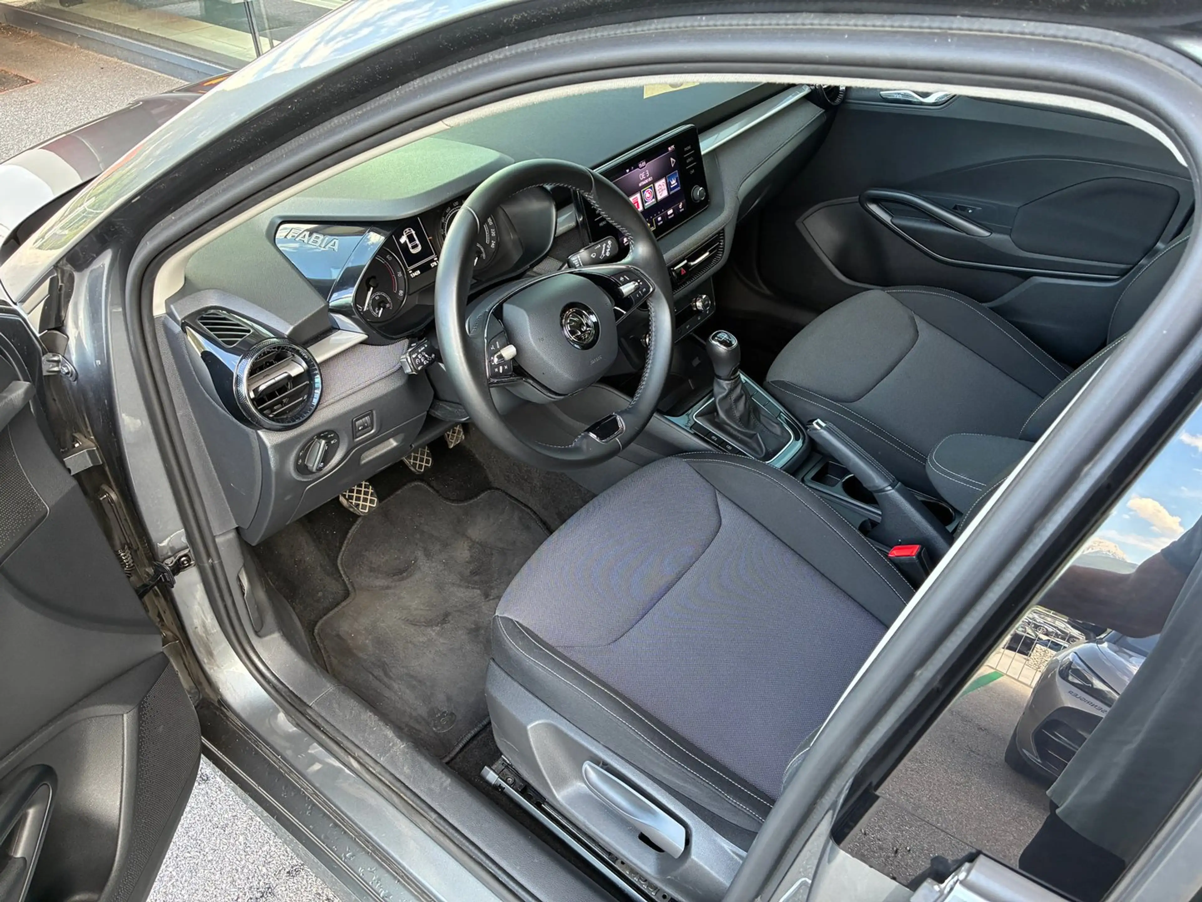 Skoda Fabia Ambition TSI — photo 7