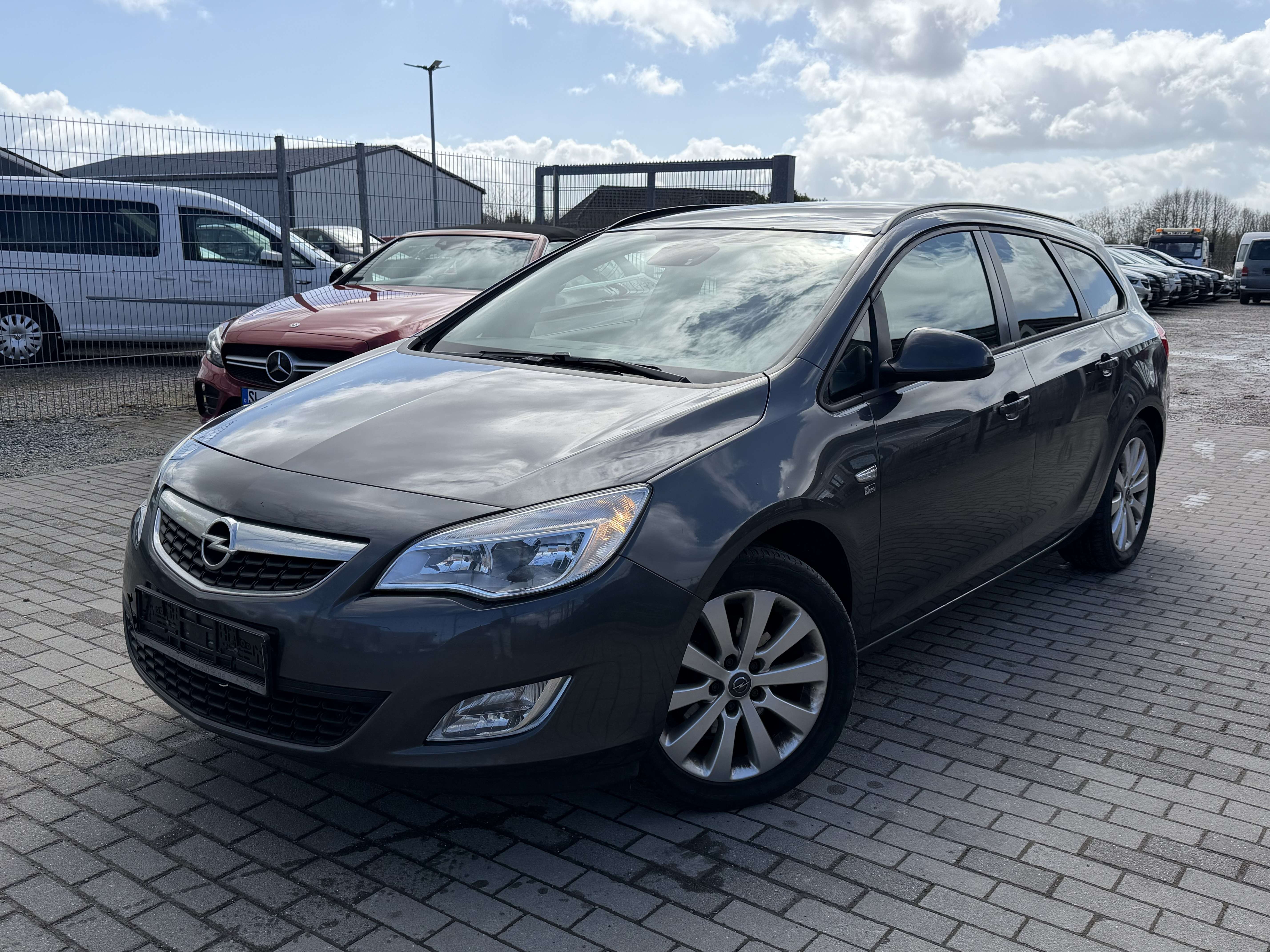 Second hand Opel Astra 