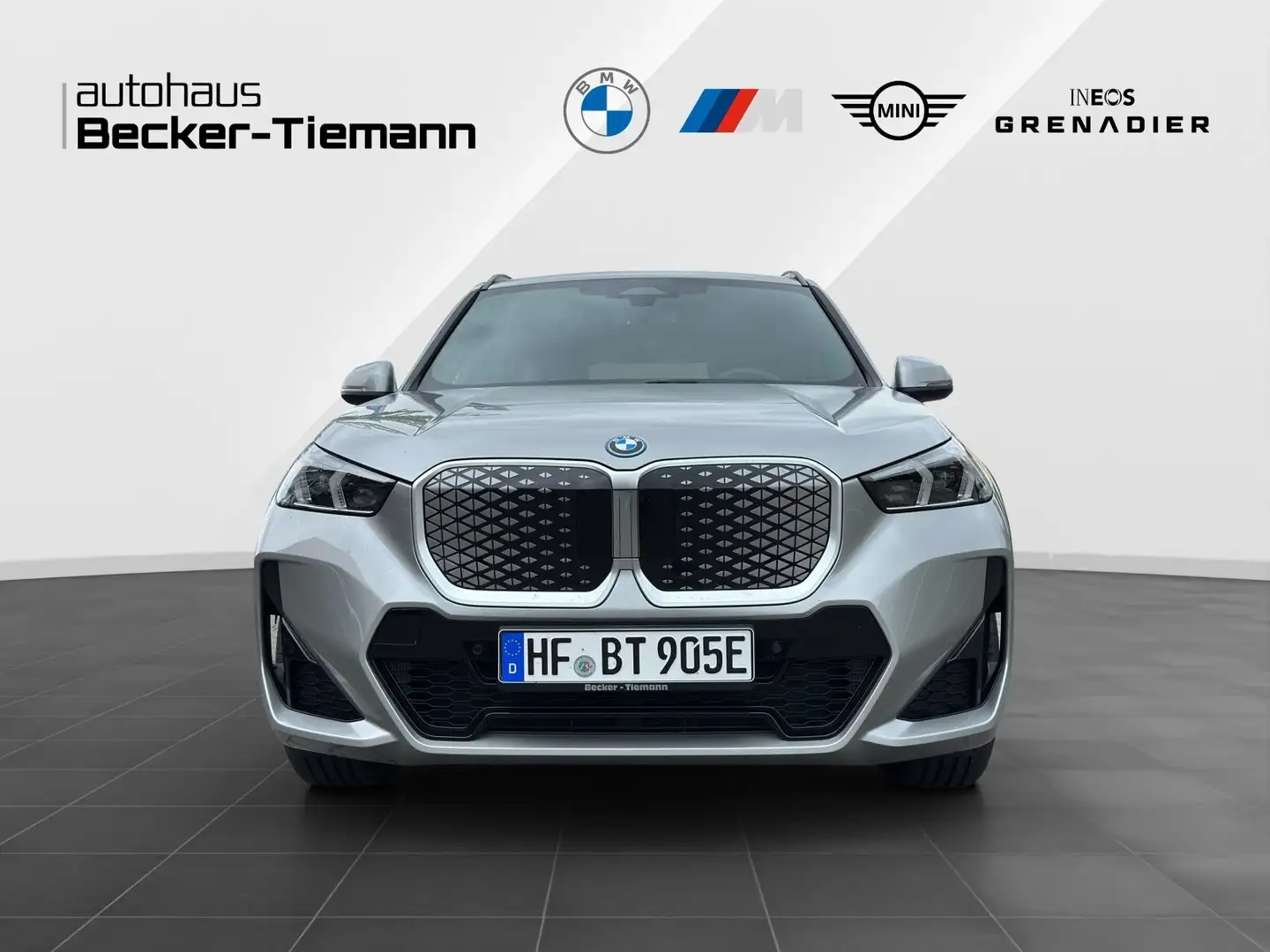 BMW iX1 eDrive20 M Sport - UPE 57.439,99 € #exlusive Срібний - 2