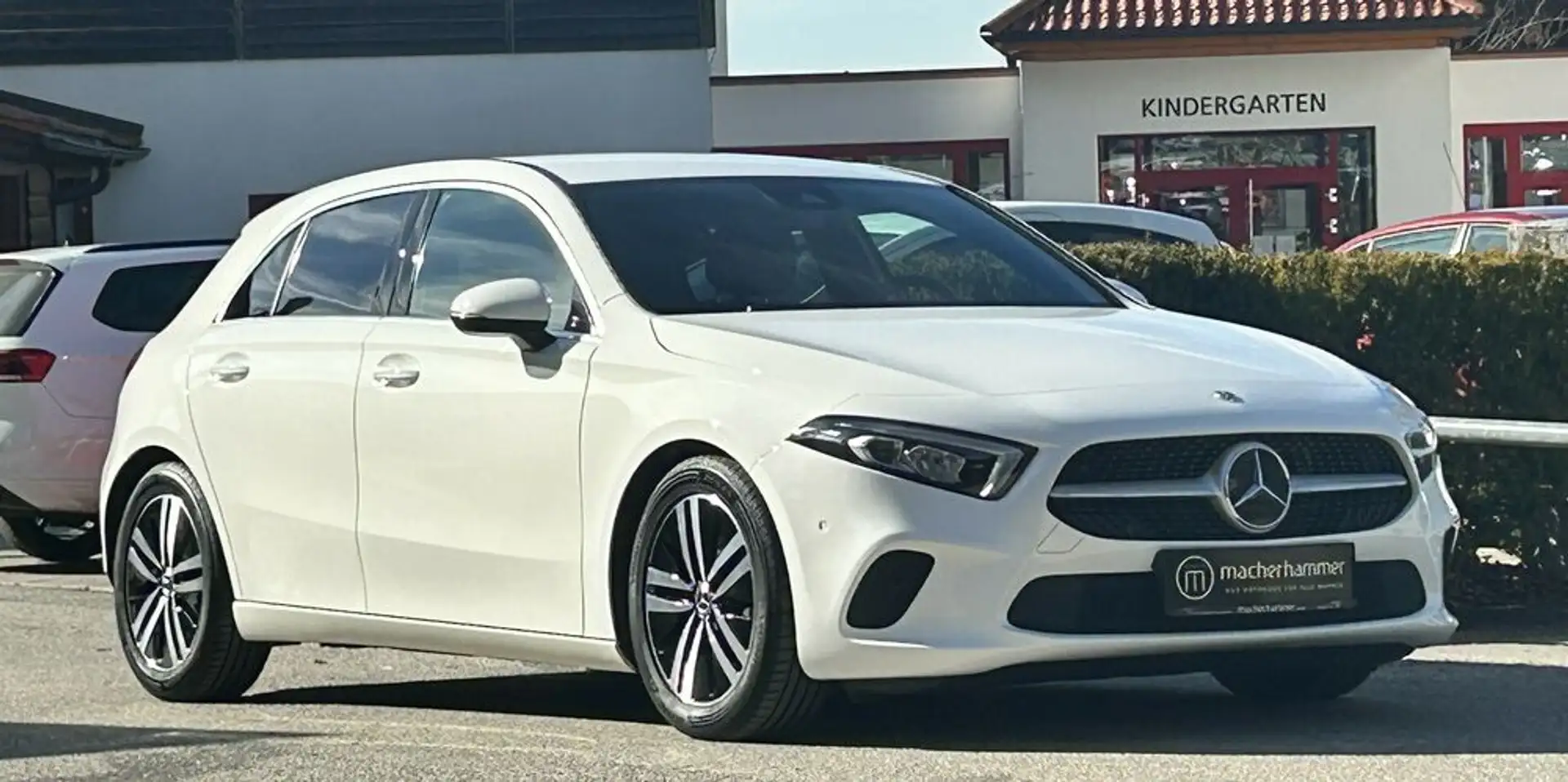 Mercedes-Benz A 220 d 4Matic *ACC*LED*PDC*RFK*17'' Weiß - 2