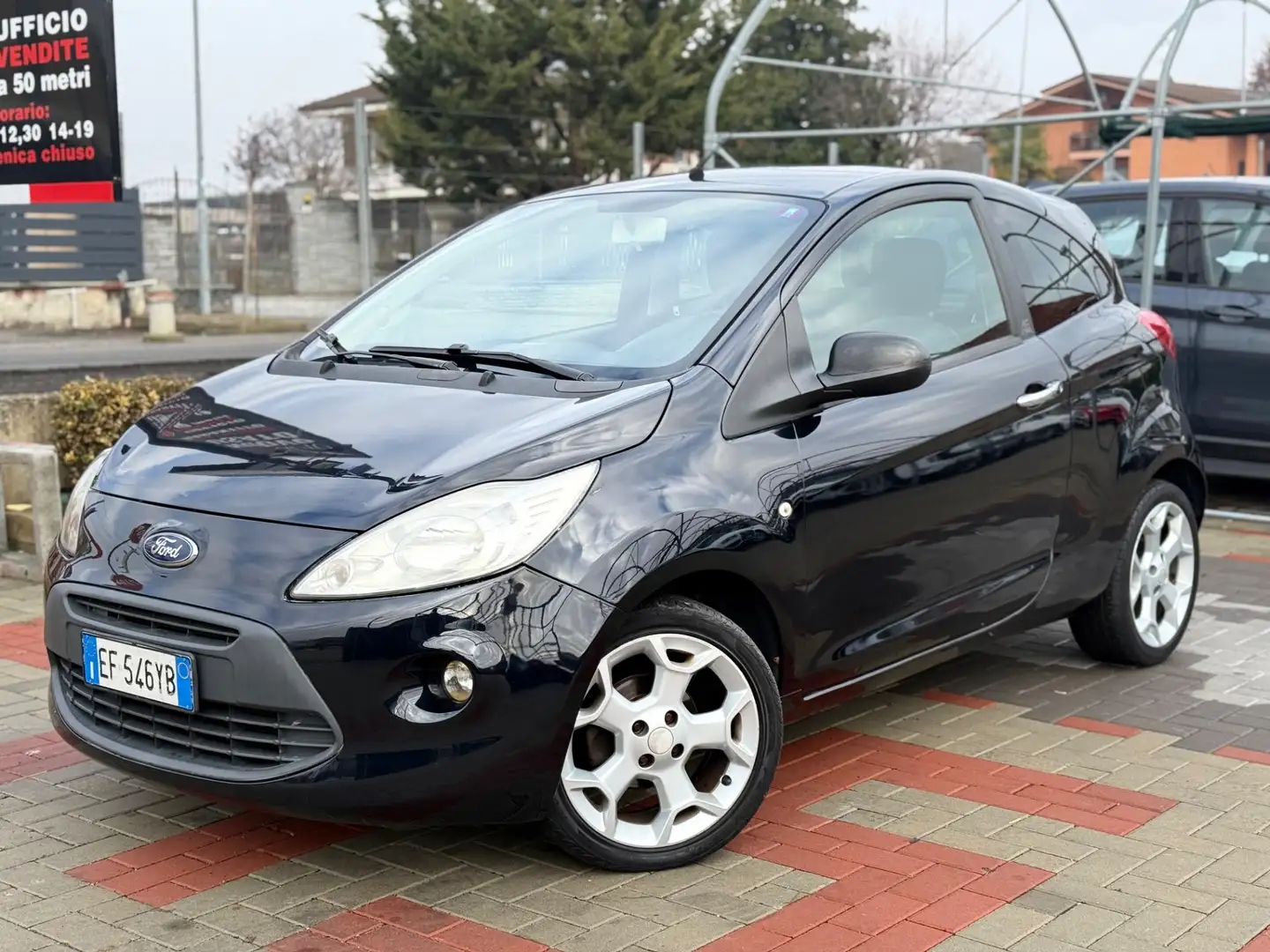 Ford Ka/Ka+ Ka 1.2 8V 69CV Titanium Zwart - 2