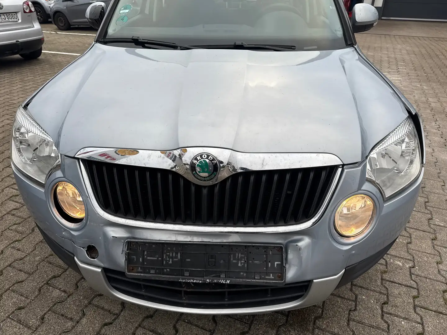 Skoda Yeti Active Panorama-Dach Azul - 1