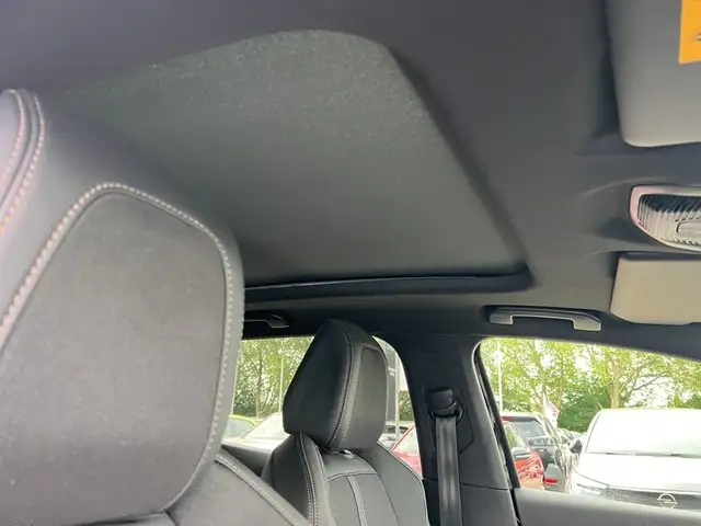 Peugeot 3008 view 11