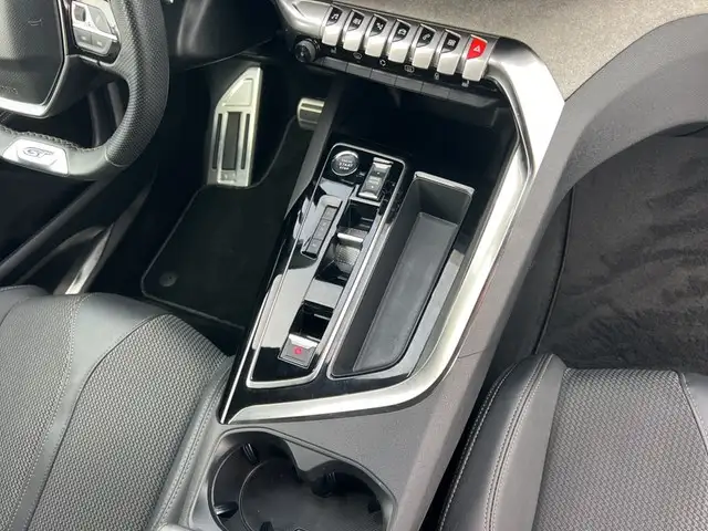 Peugeot 3008 view 12