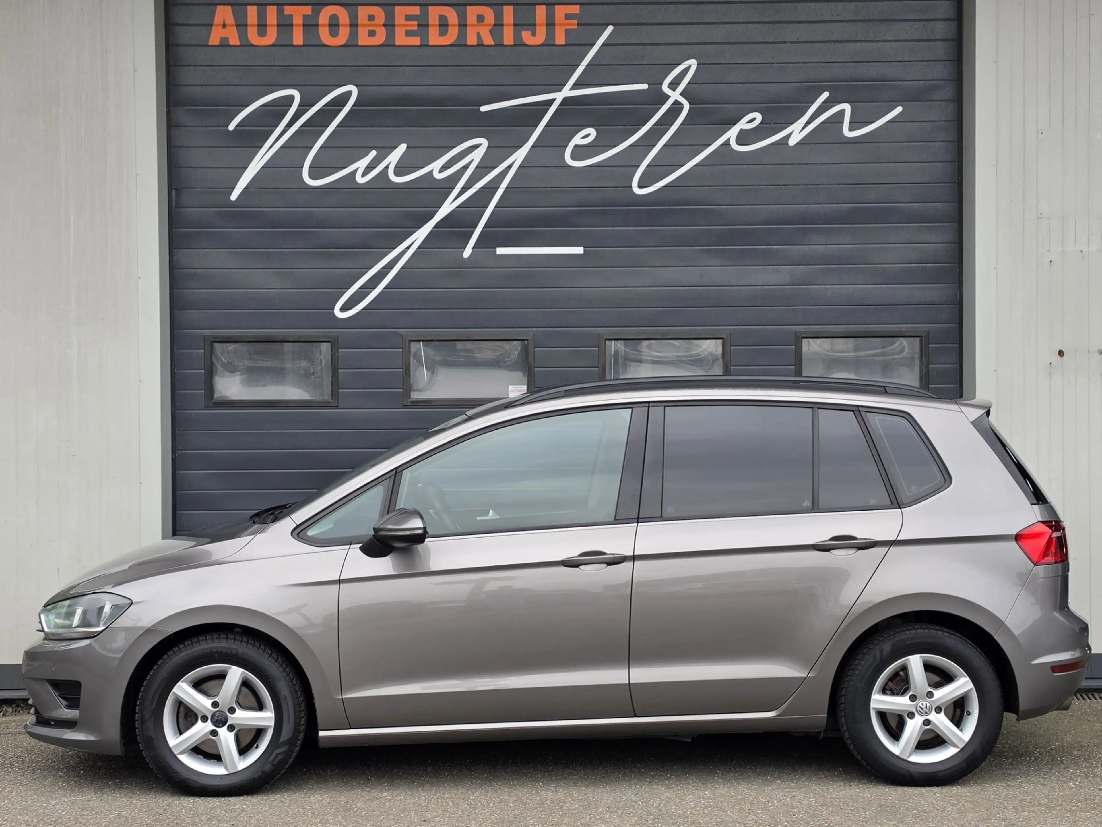 Volkswagen Golf Sportsvan 1.2 TSI Highline — photo 2