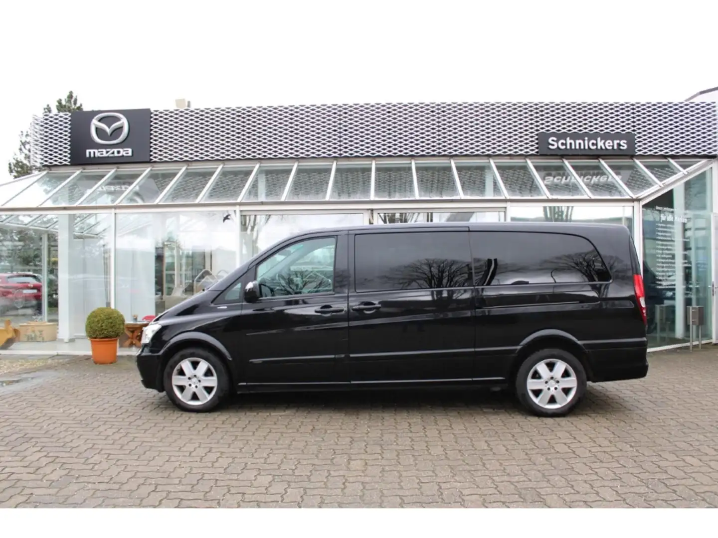 Mercedes-Benz Viano 2.2 Ambiente LANG+AHK+NAV+ NUR AN GEWERBE!!! Zwart - 2
