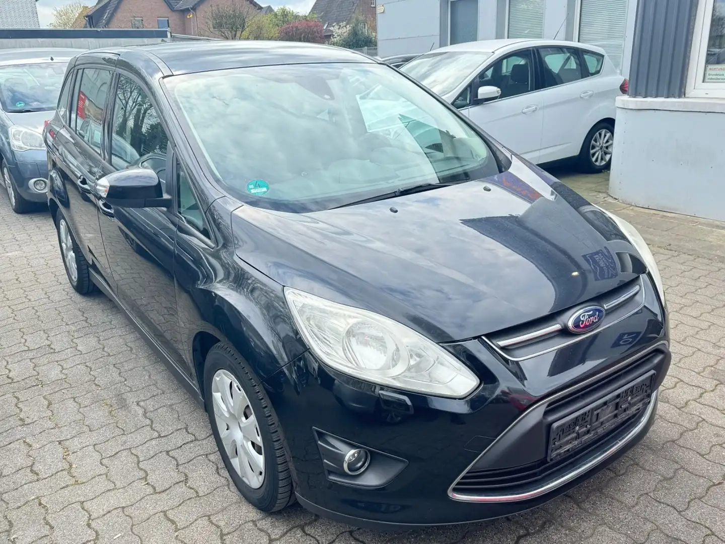 Ford Grand C-Max *TEMPOMAT*MULTILENKRAD*SHZ*PDC* Schwarz - 2