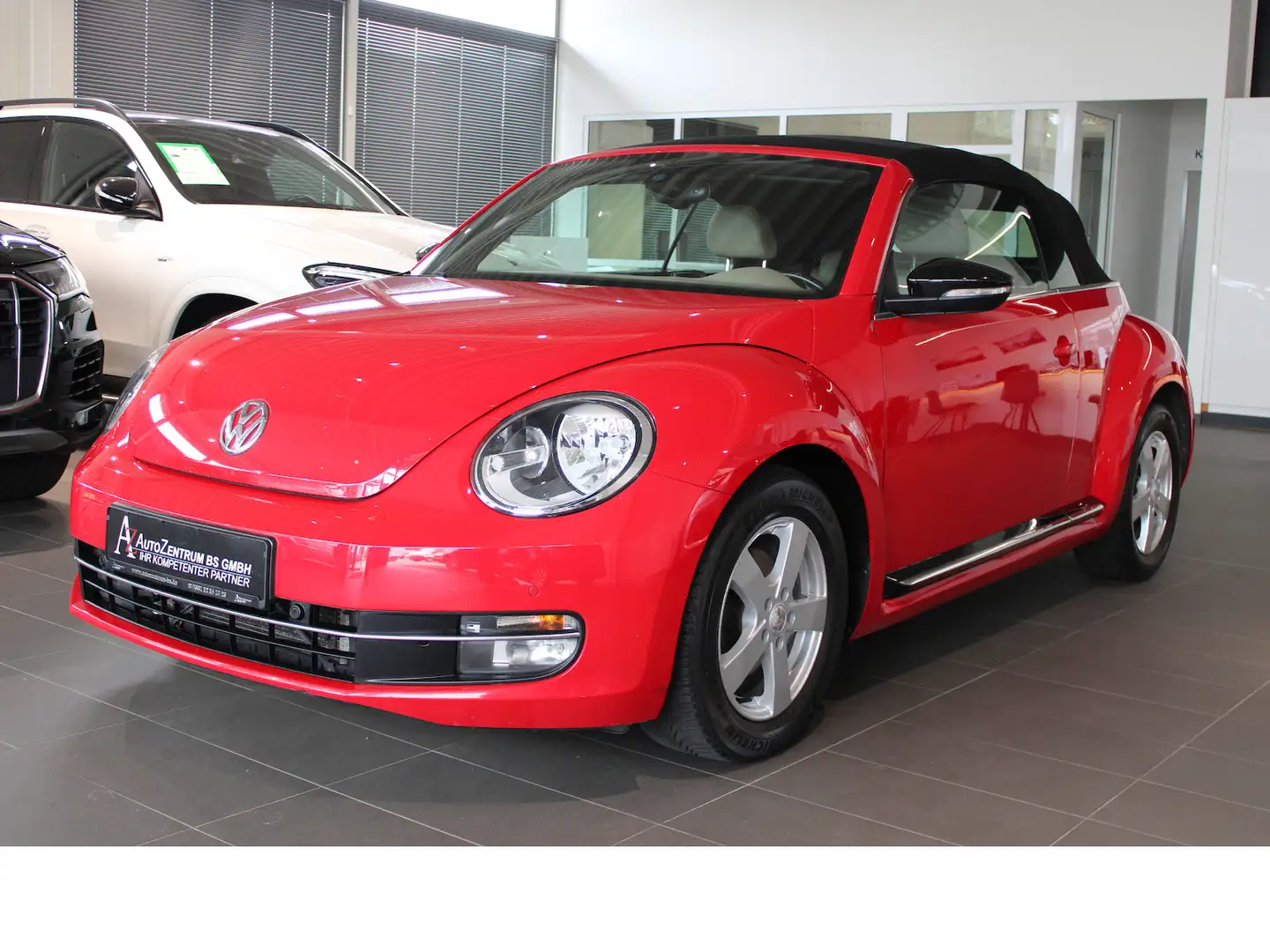 Volkswagen Beetle 2.0 TDI Cabriolet Sport SHZ*NAVI*DSG* Rouge - 2