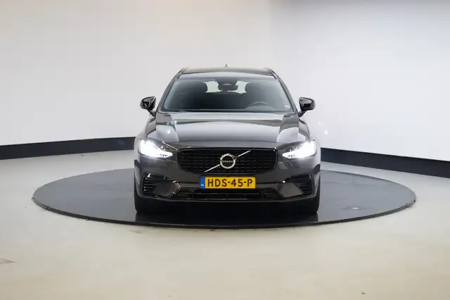 Volvo V90 view 12