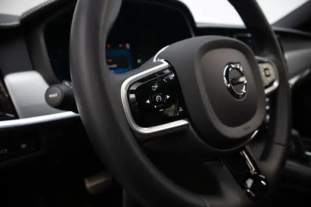 Volvo V90 view 9