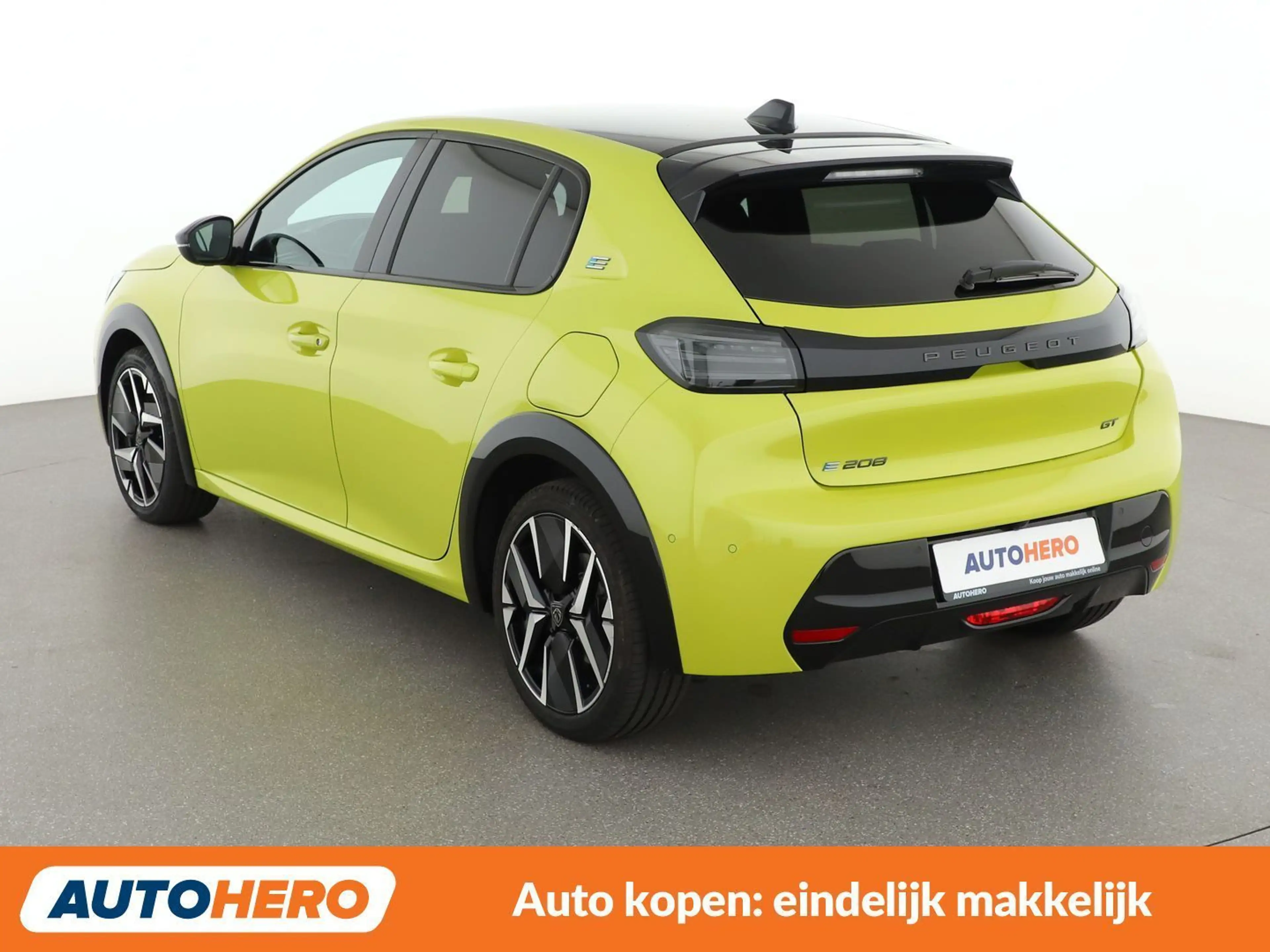 Peugeot e-208 electric drive 100 kW e GT — photo 4