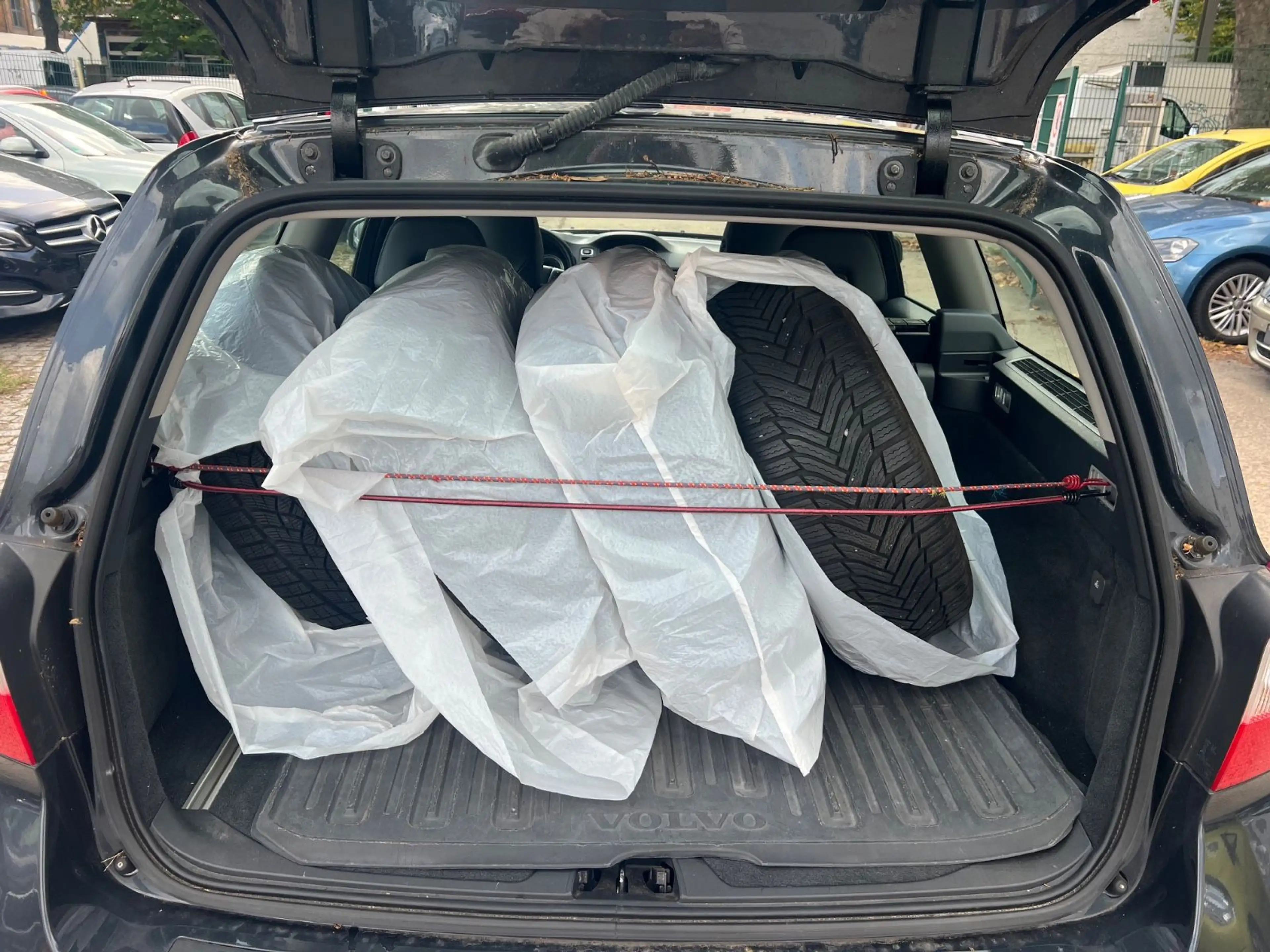 Volvo V70 Kombi Summum — photo 9
