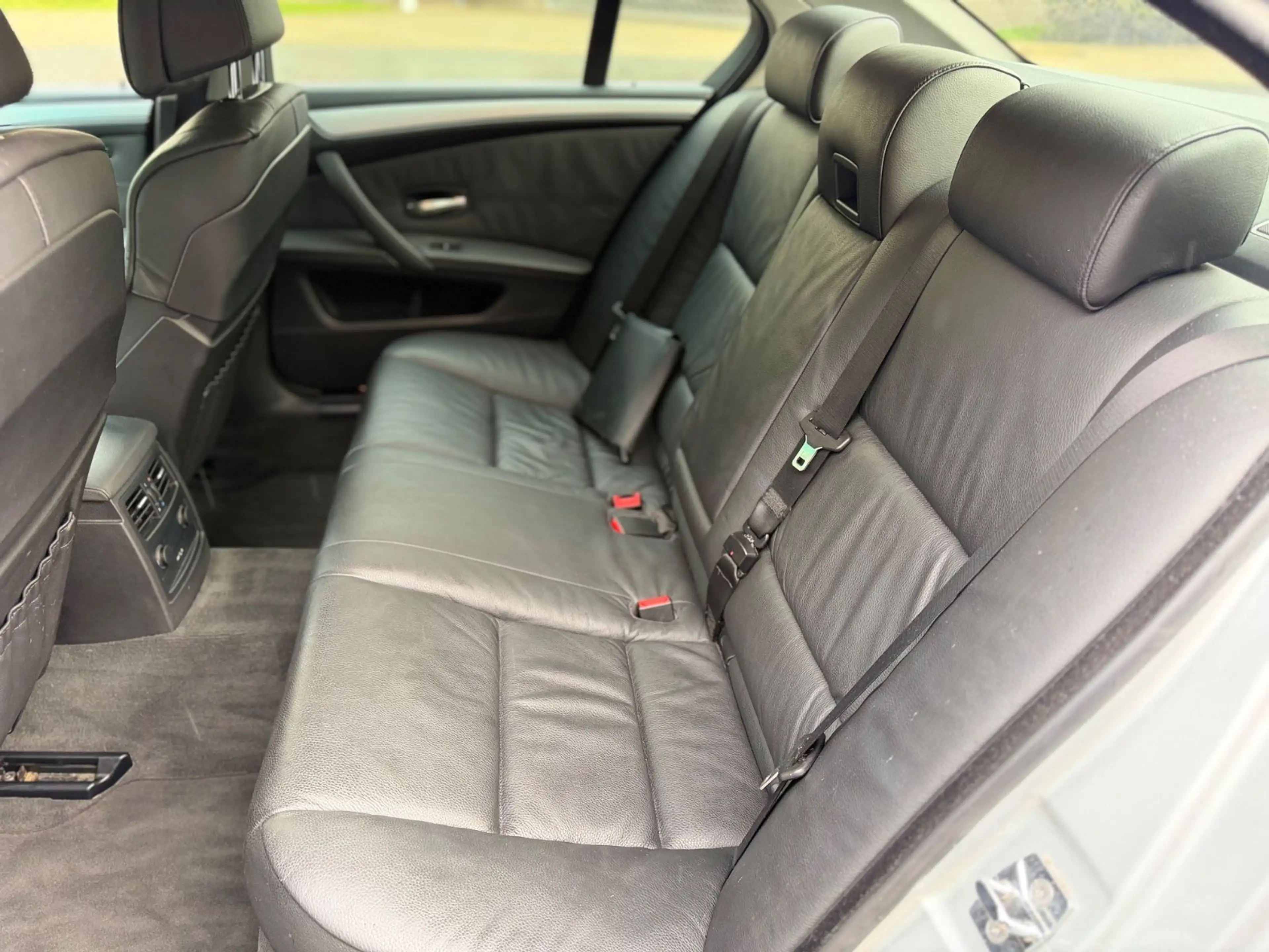BMW 523 i*TÜV:04/2028*LEDER*AUTOM*KLIMA*MEMORY — photo 13