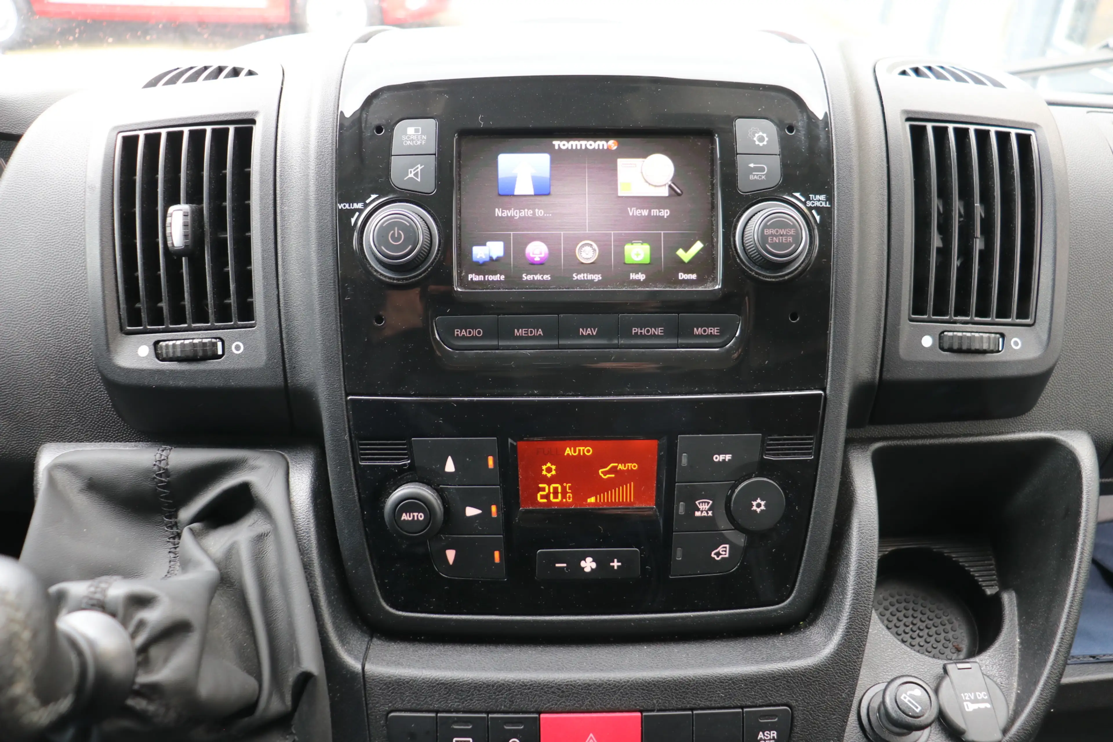 Peugeot Boxer 335 2.2 BlueHDi 140 L2H2 Pro EX.BTW — photo 7