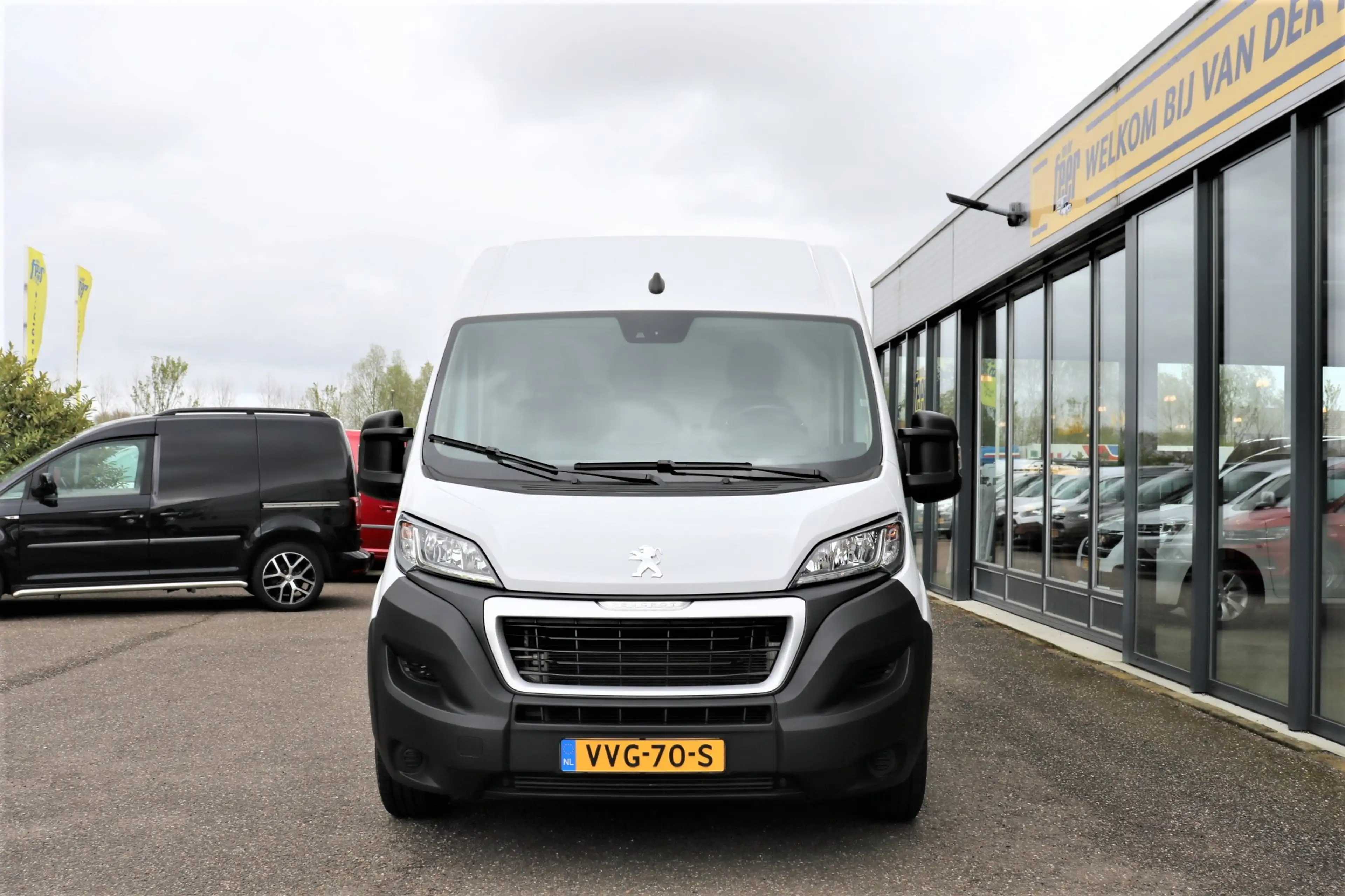 Peugeot Boxer 335 2.2 BlueHDi 140 L2H2 Pro EX.BTW — photo 4