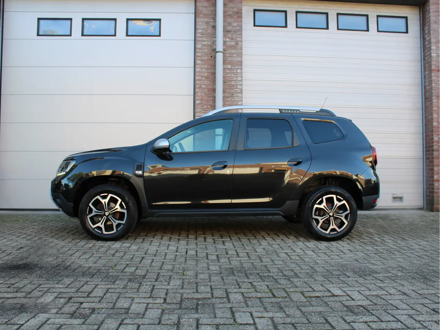 Dacia Duster 1.6 SCe Prestige Navi/Camera/Garantie Noir - 2