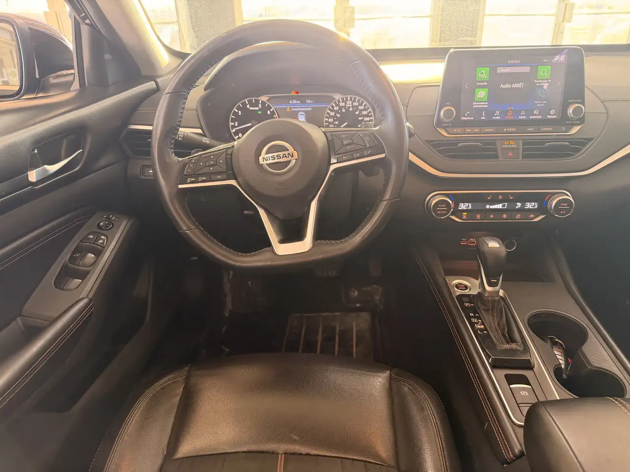 Nissan Altima снимка Nissan Altima