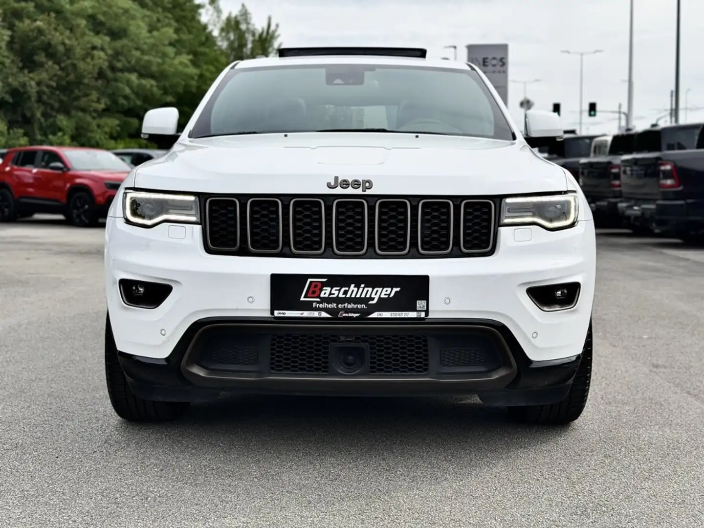Jeep Grand Cherokee 3,0 V6 75th Anniversary Sonder-Edition Weiß - 2