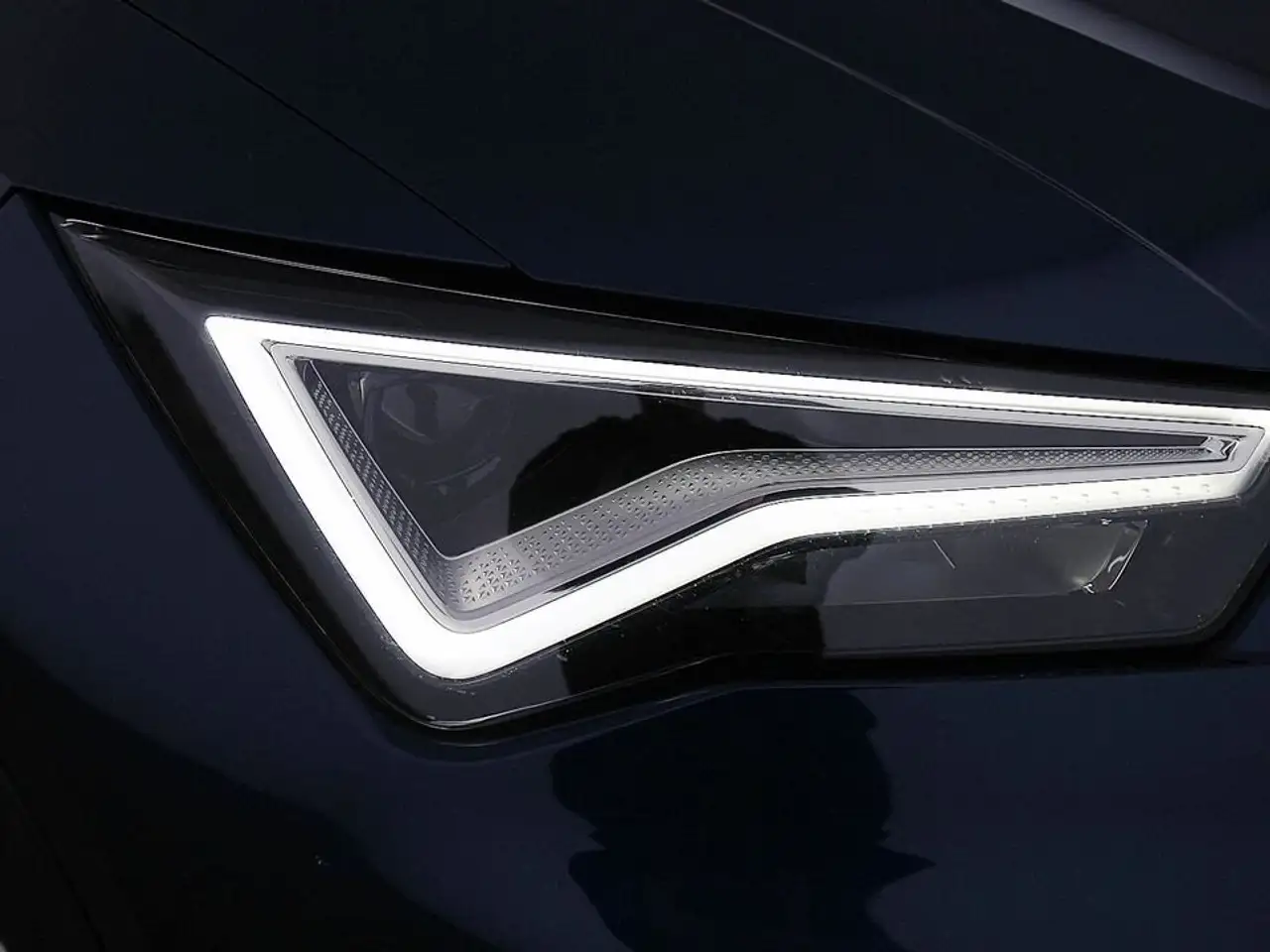 SEAT Ateca 2.0 TDI 4Drive Xperience Aut LED 360-CAM 10