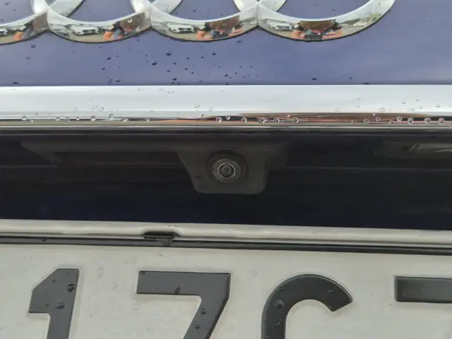 Audi A4 view 15