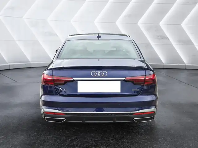 Audi A4 view 3