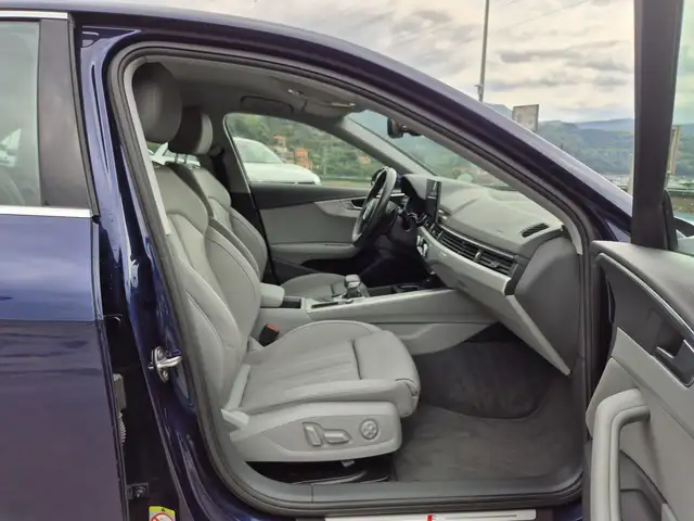 Audi A4 view 8