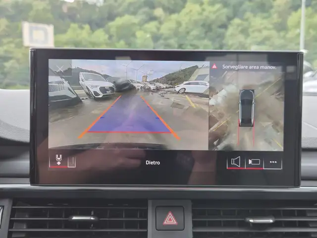 Audi A4 view 14