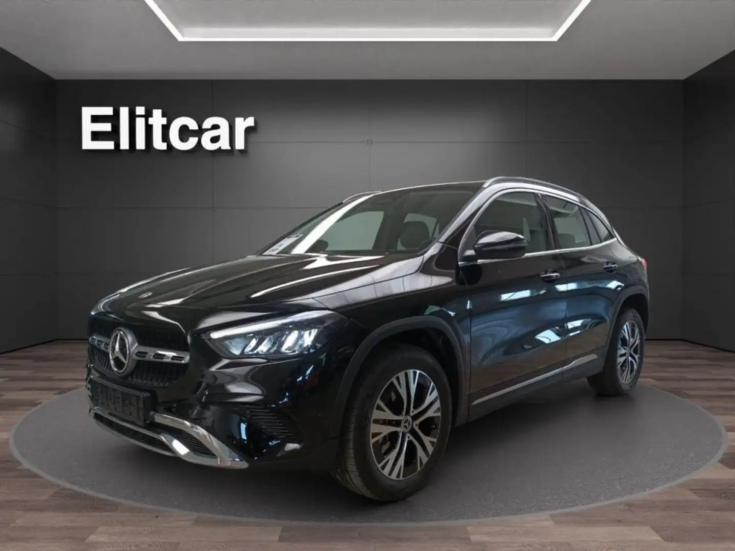 Mercedes-Benz GLA 200 Automatic Progressive Advanced - 1