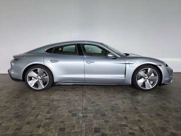 Turbo 93KWH, LED, SOH 93,5%, Bose